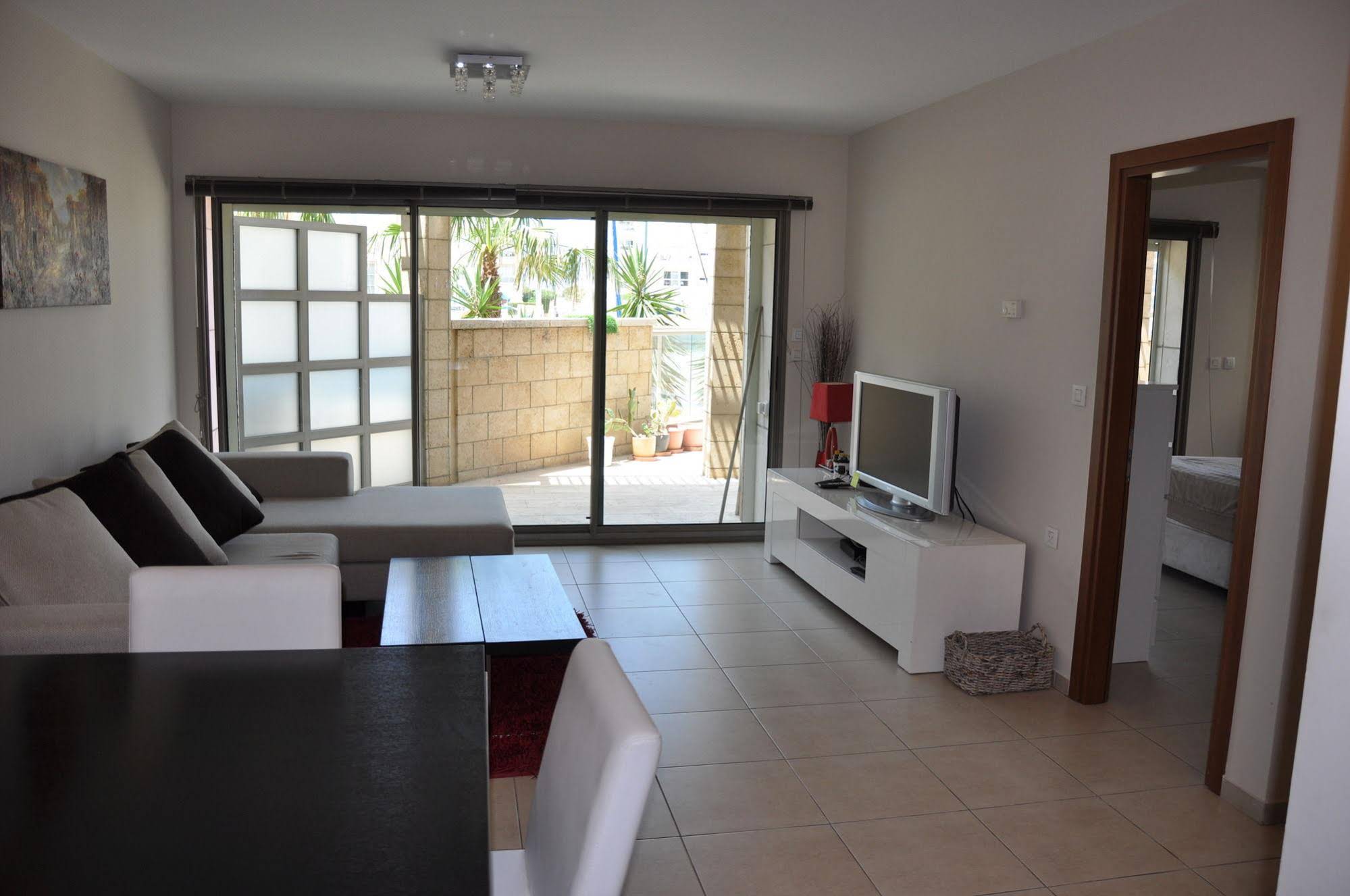 Hosteeva Marina Luxury Suite