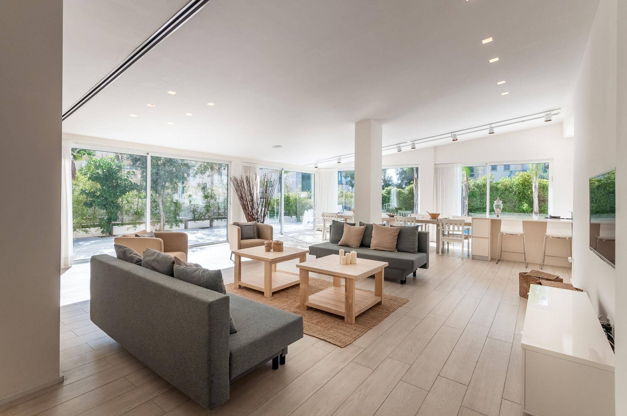 Magical Villa In Herzliya