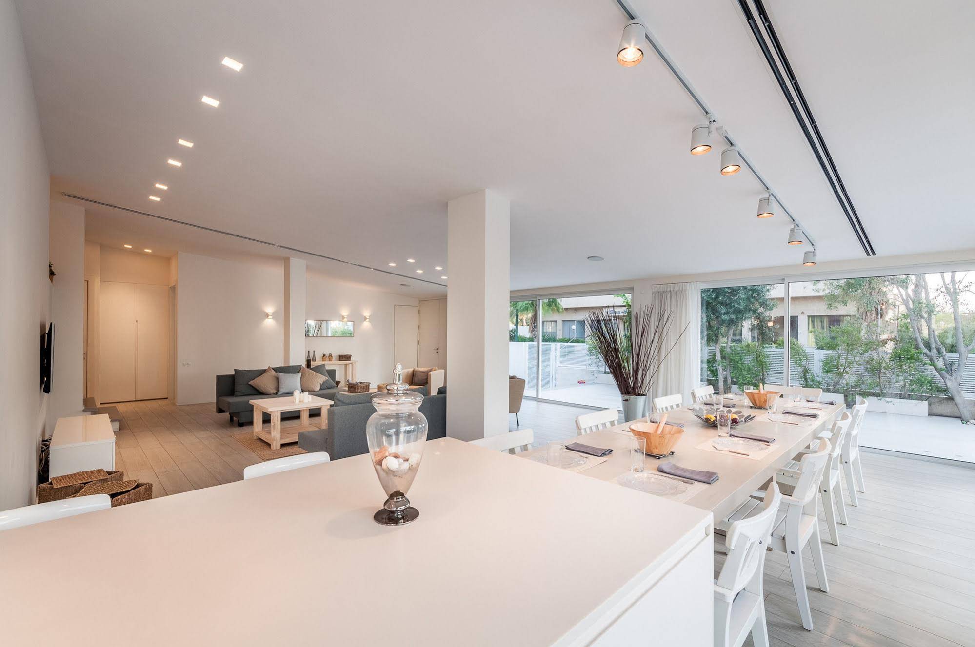 Magical Villa In Herzliya