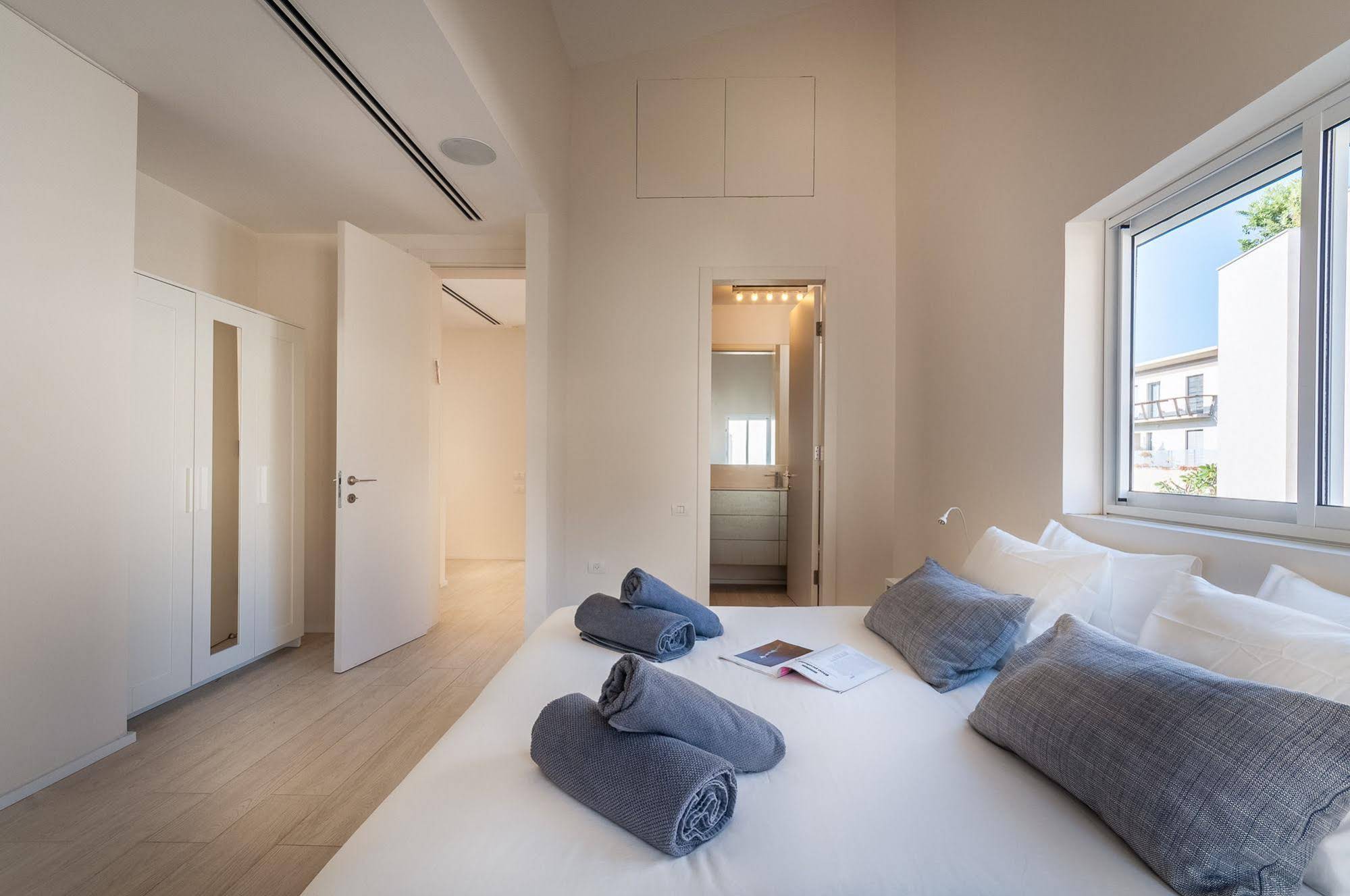 Magical Villa In Herzliya