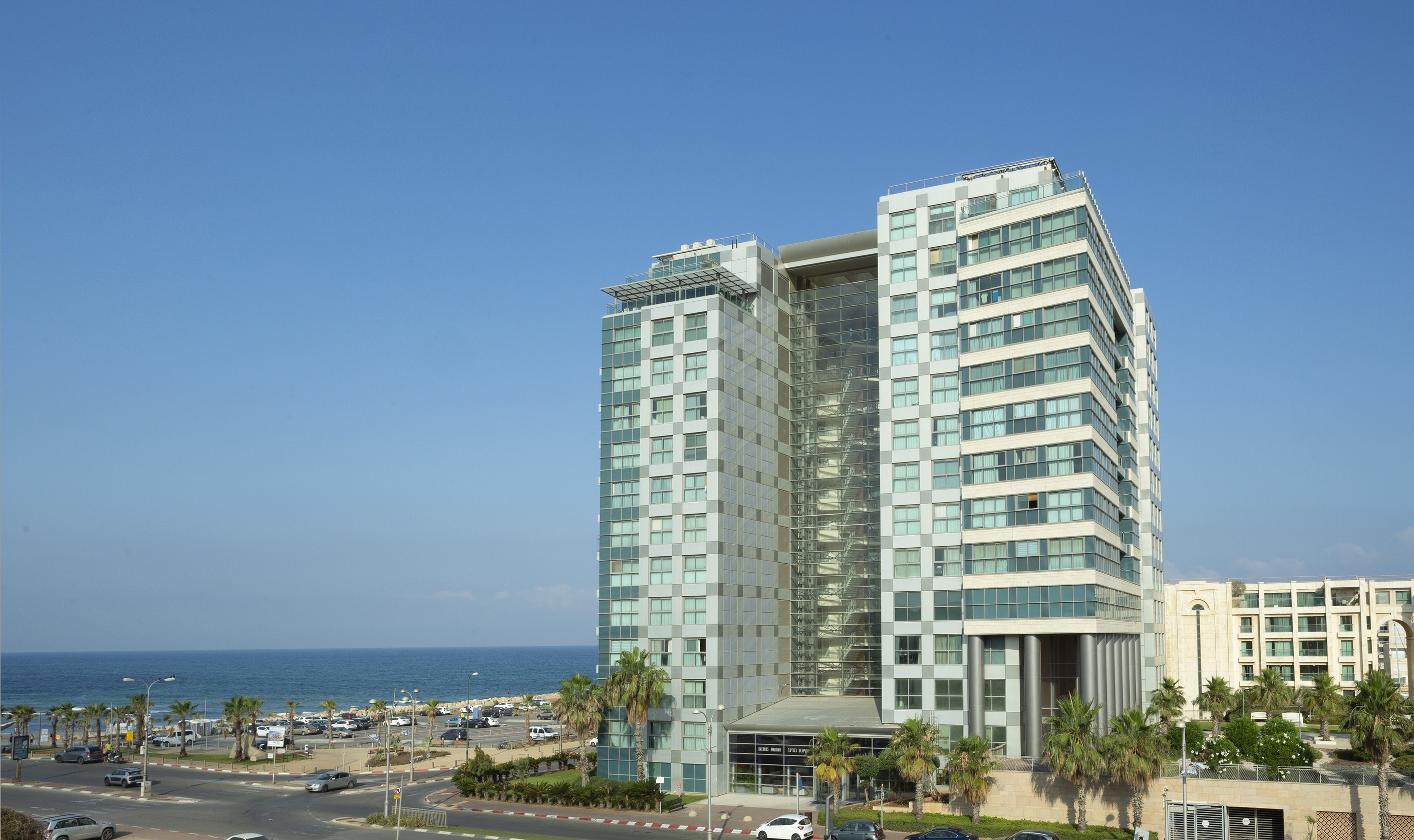 ApartHotel Okeanos on the Beach