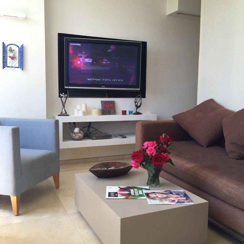Raphael Apartments