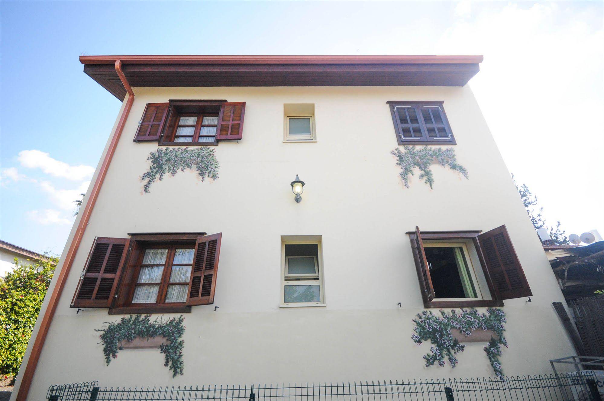 Hapina-Shel-Michal Hotel