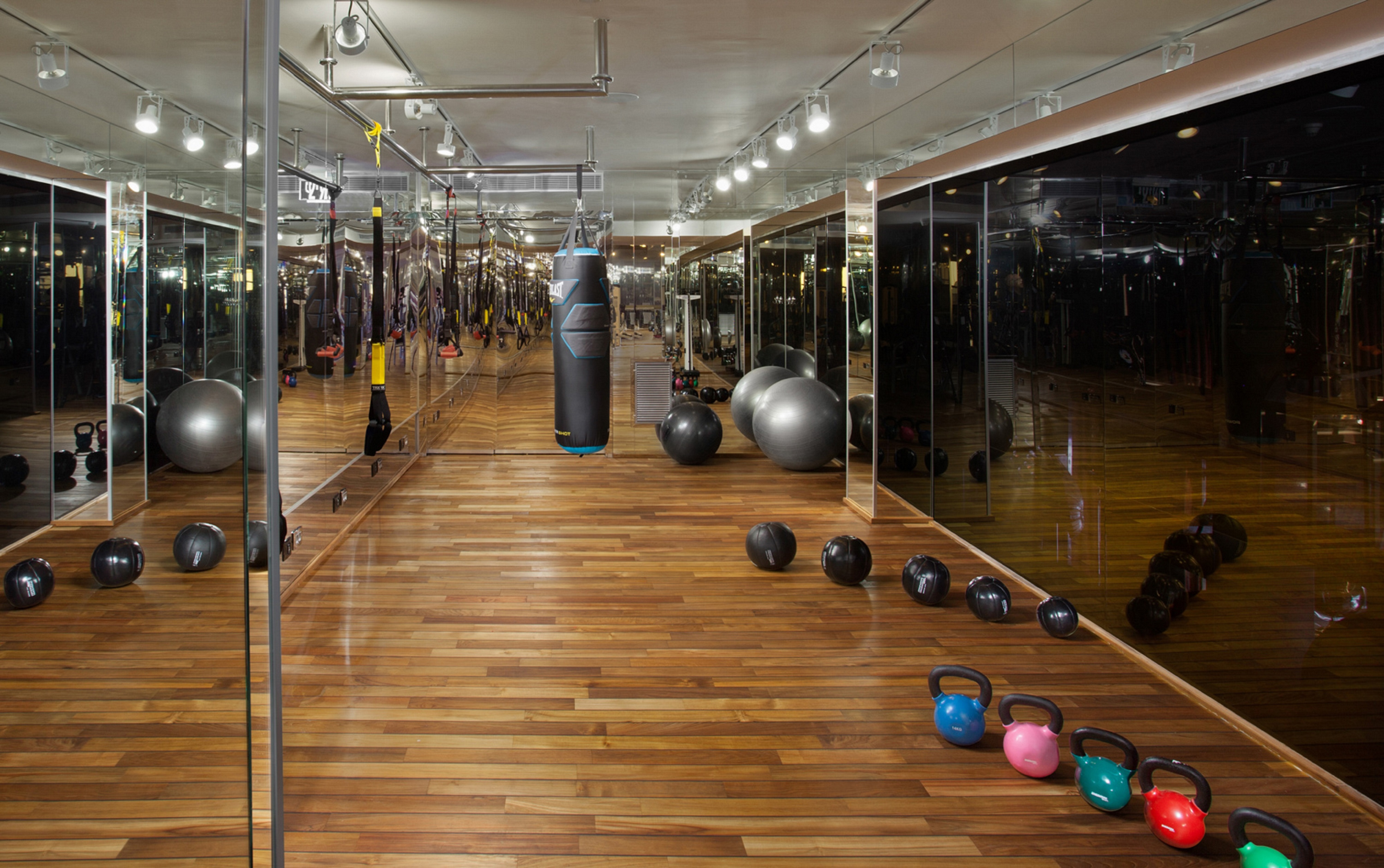 Alexander Hotel Tel Aviv