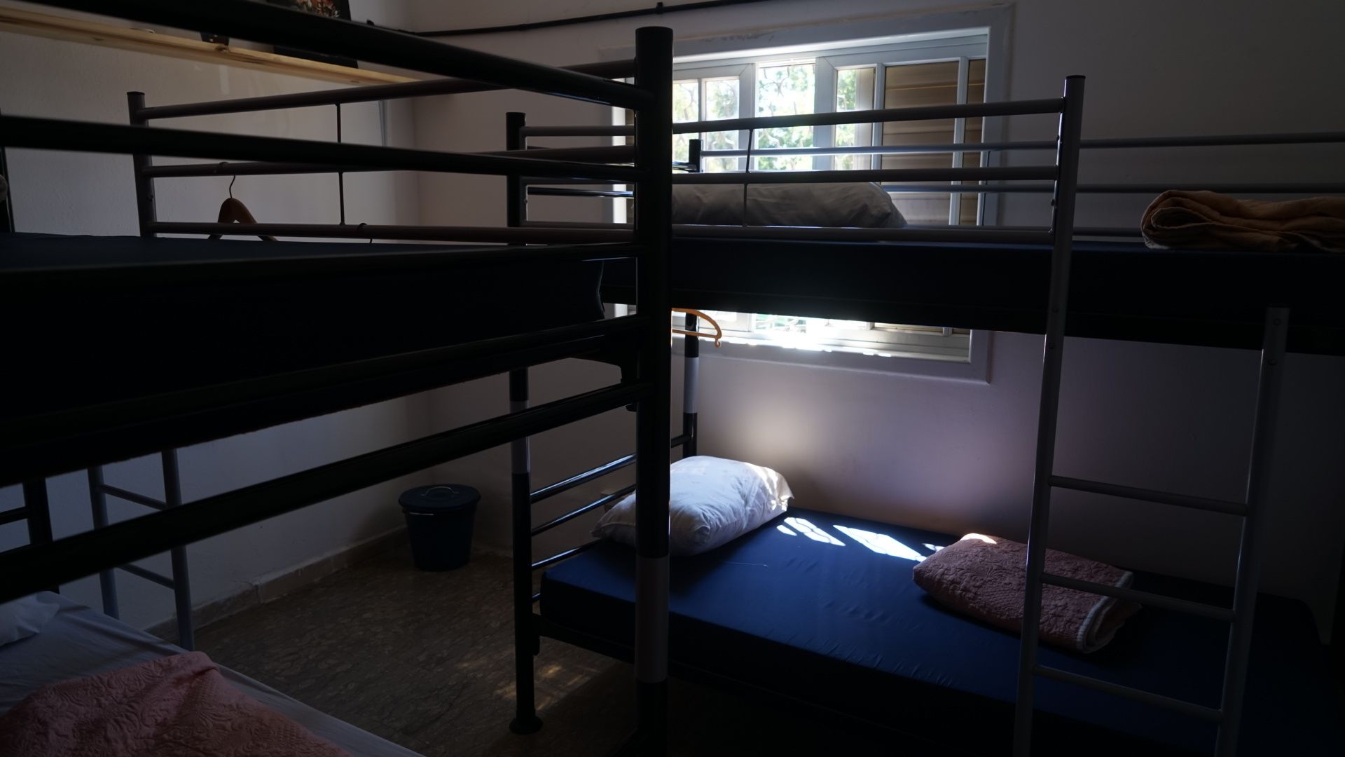 Amigos-Hostel Tel-Aviv Adults Only 18-49