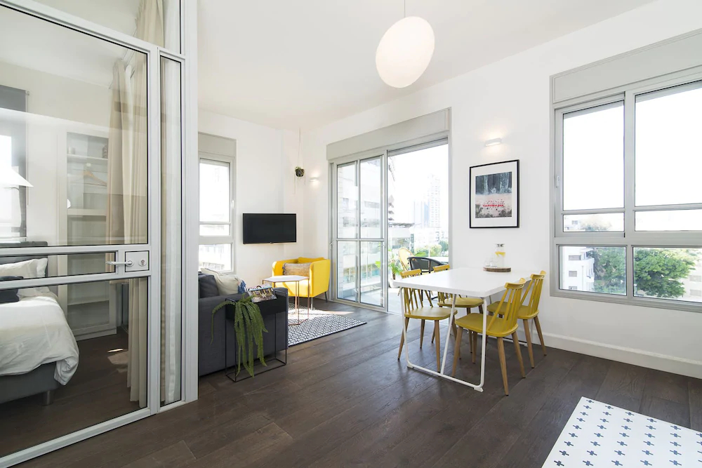Bauhaus Boutique by TLV2rent