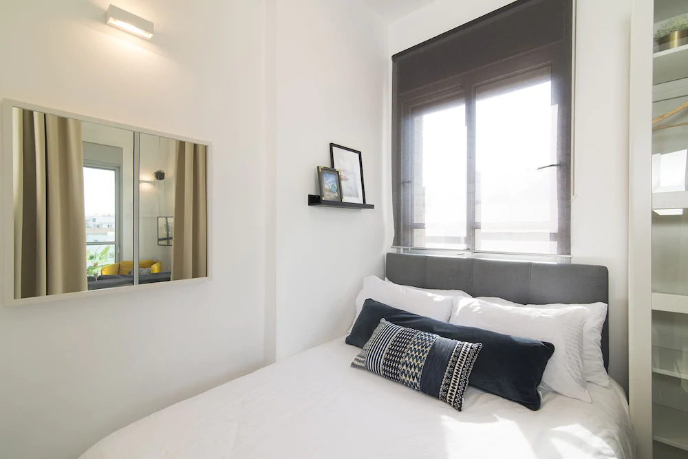 Bauhaus Boutique by TLV2rent