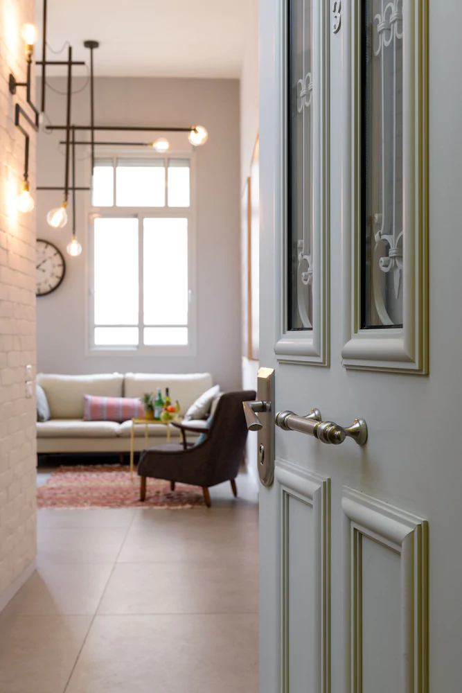 Bauhaus Boutique by TLV2rent