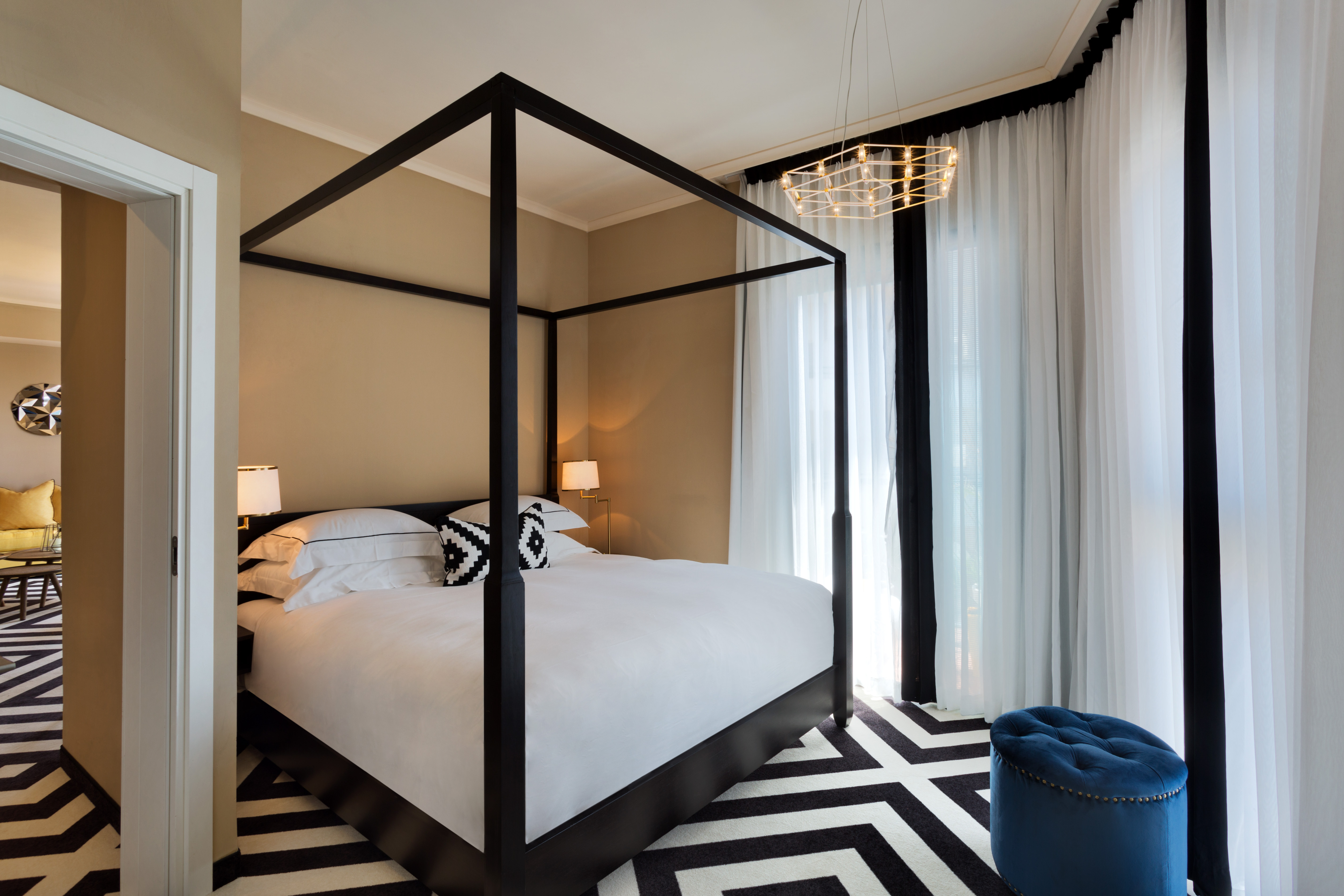 Brown Beach House Tel Aviv