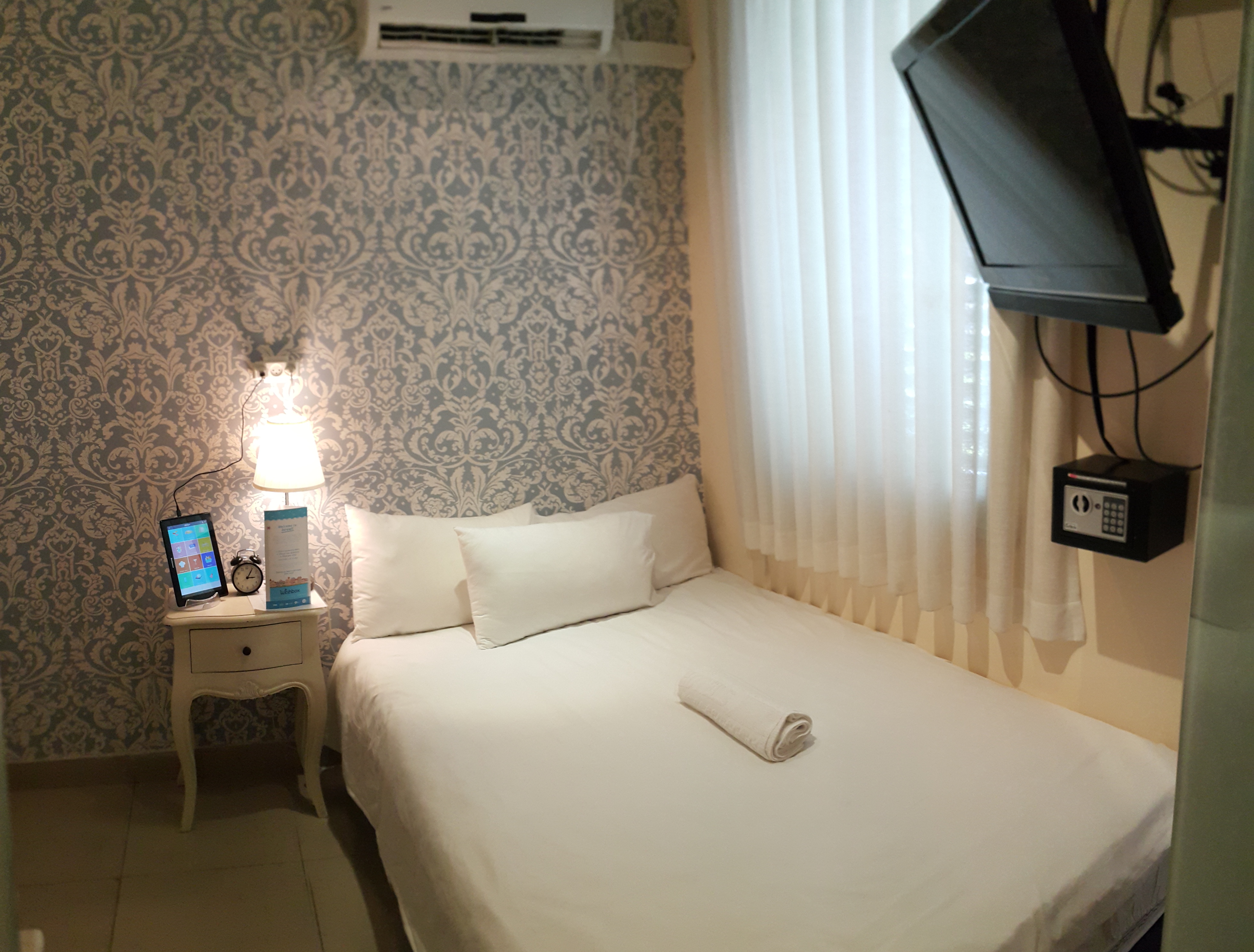 Central Hotel