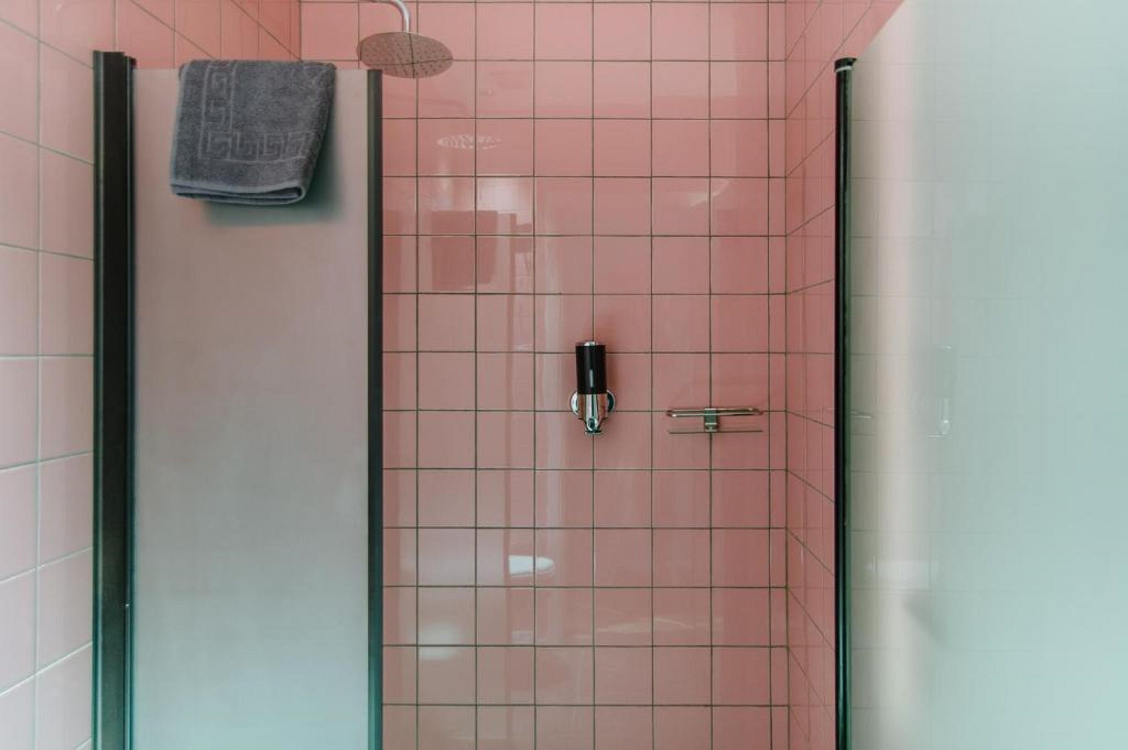 ColorBox Hotel By Loginn Hotels