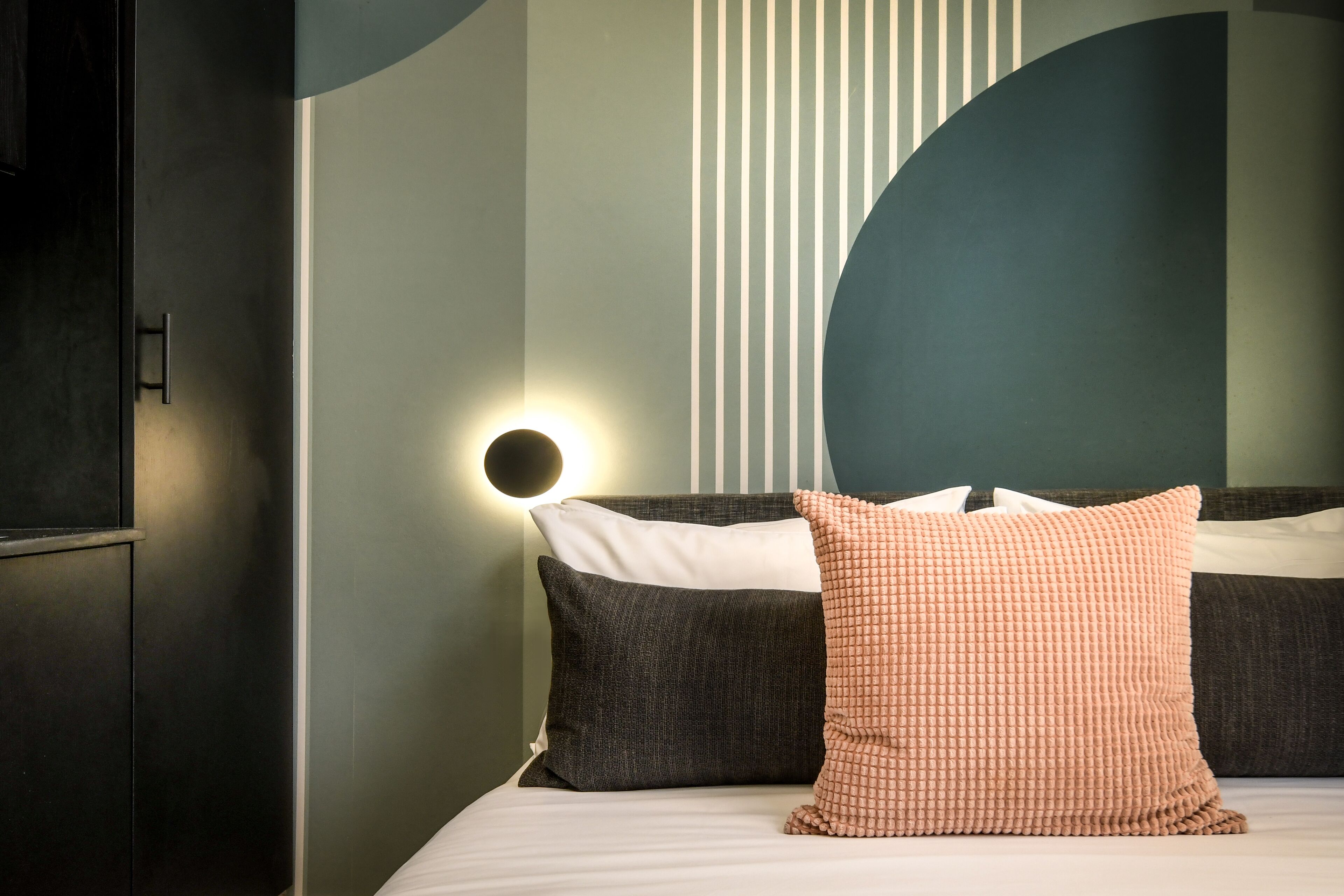 ColorBox Hotel By Loginn Hotels