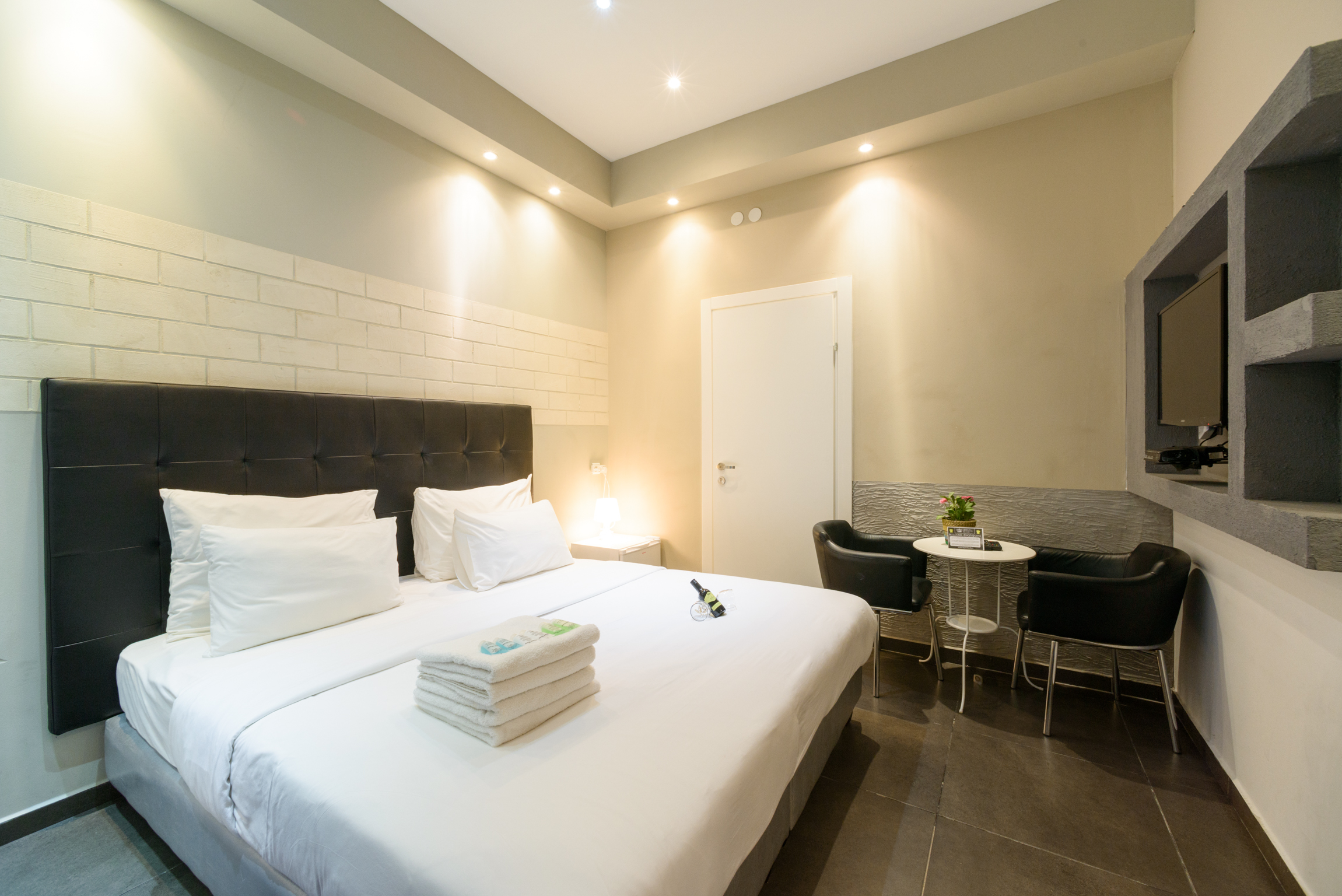 Crown Sea Hostel