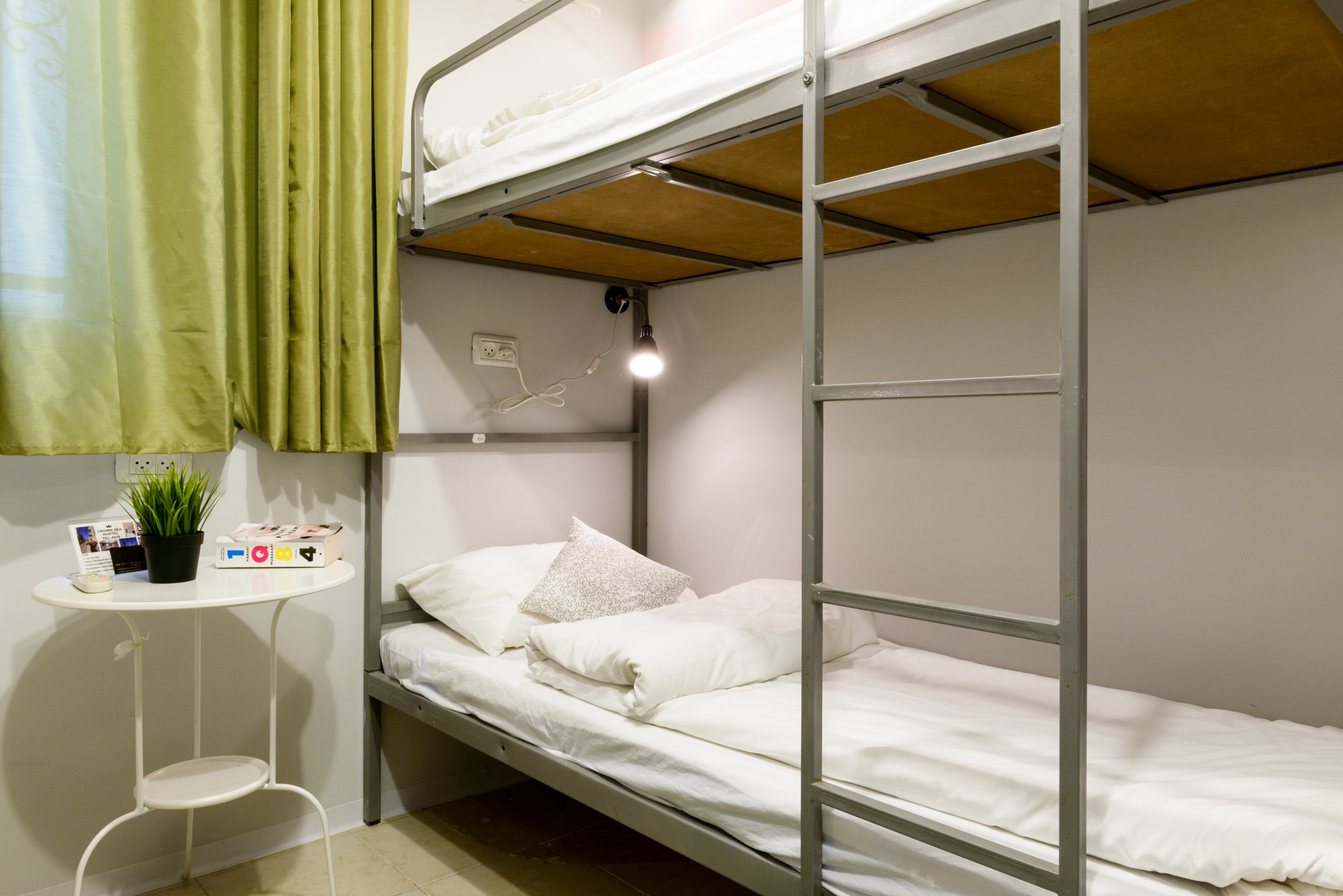 Crown Sea Hostel