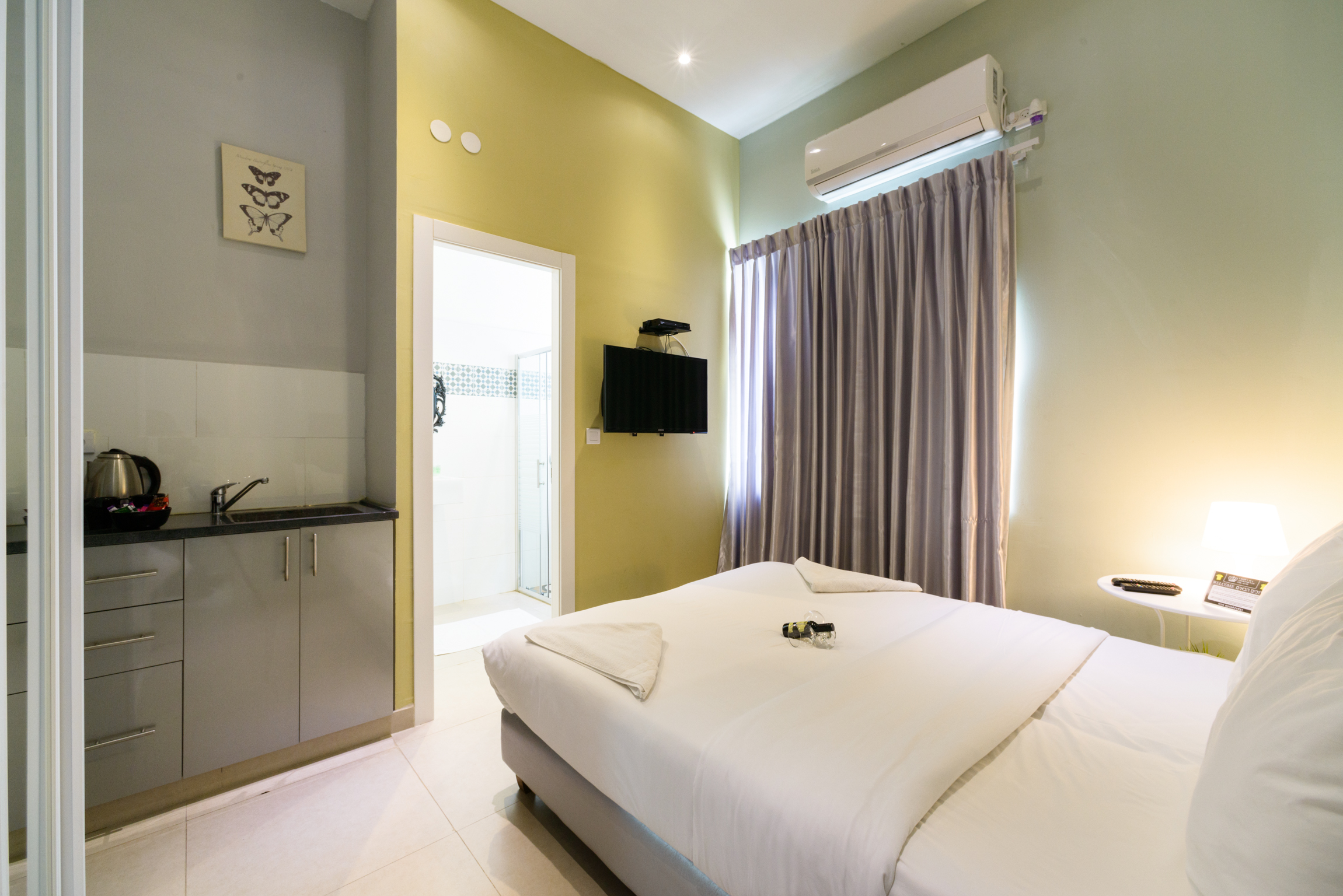 Crown Sea Hostel