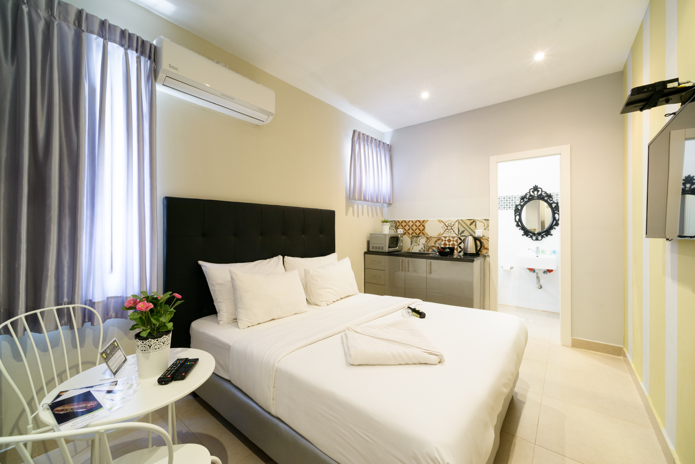 Crown Sea Hostel