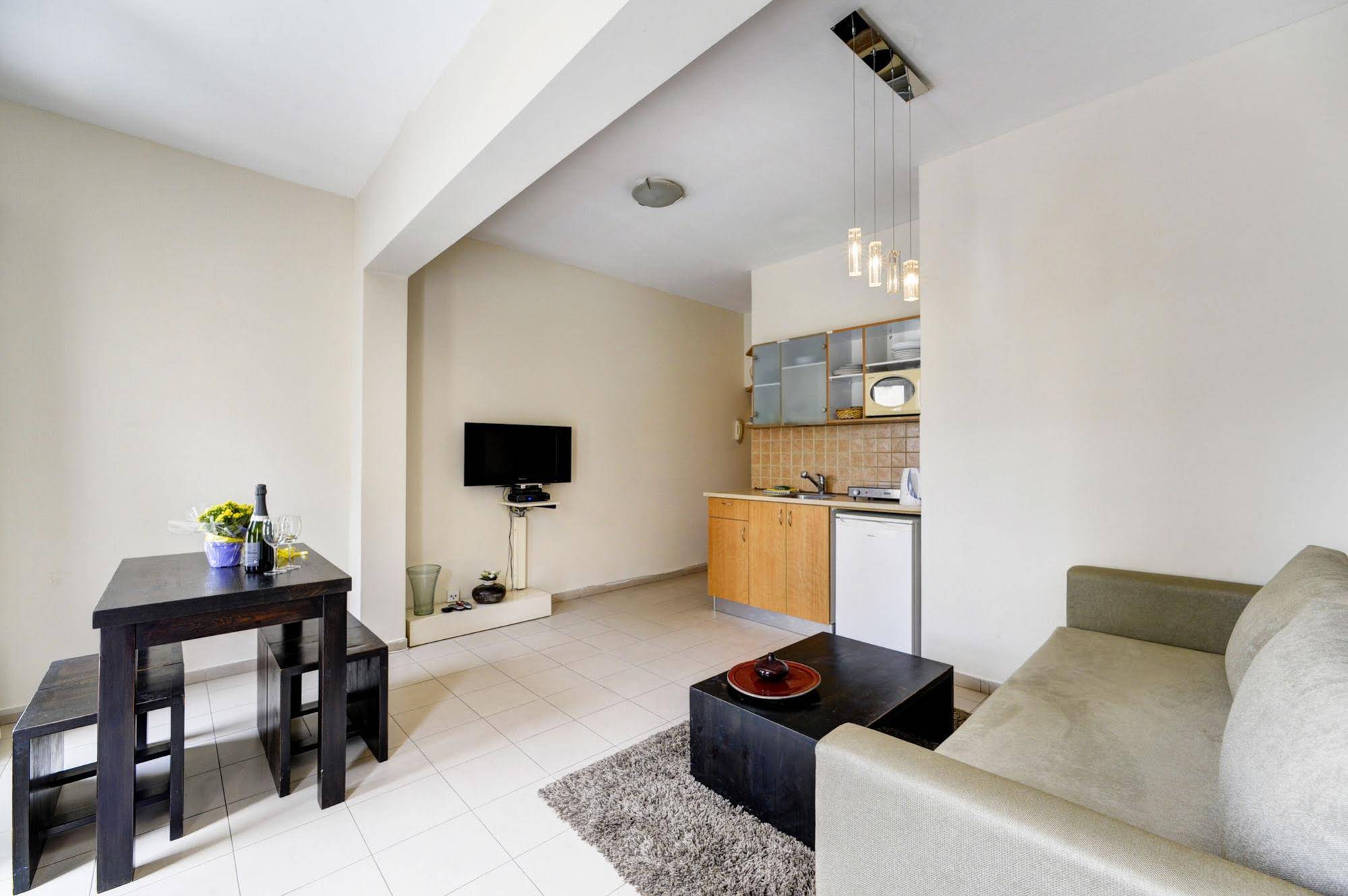 Dinami Holiday Apartments