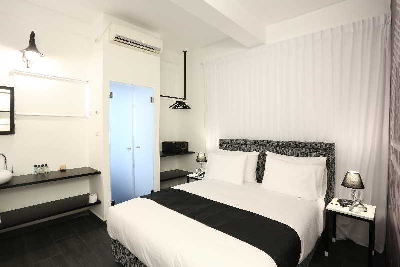 Dizengoff Avenue Hotel