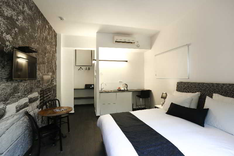 Dizengoff Avenue Hotel