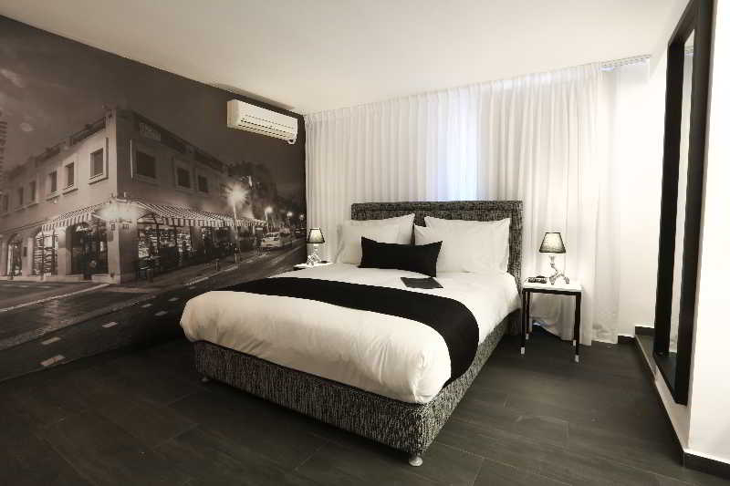 Dizengoff Avenue Hotel