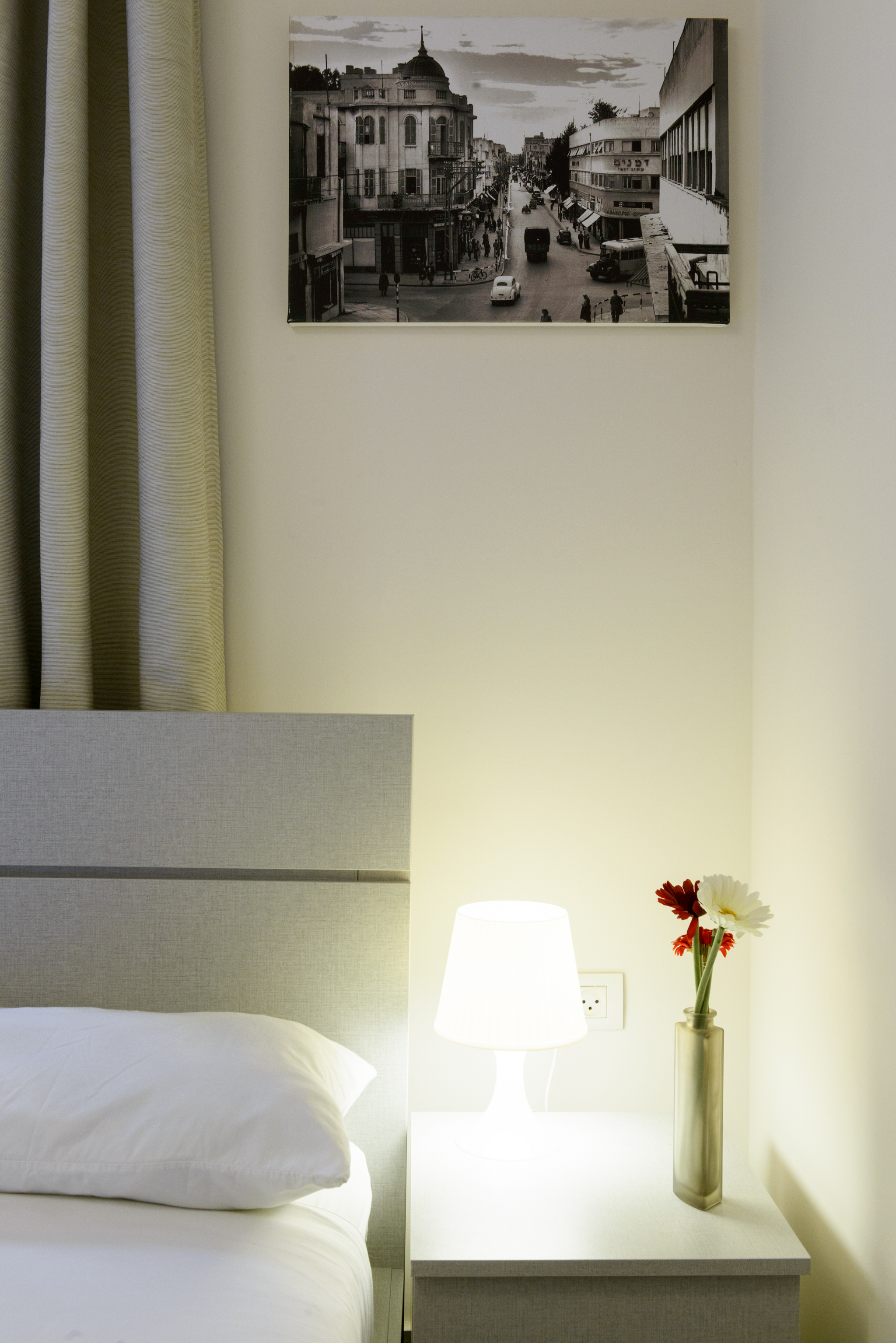 Dizengoff Inn