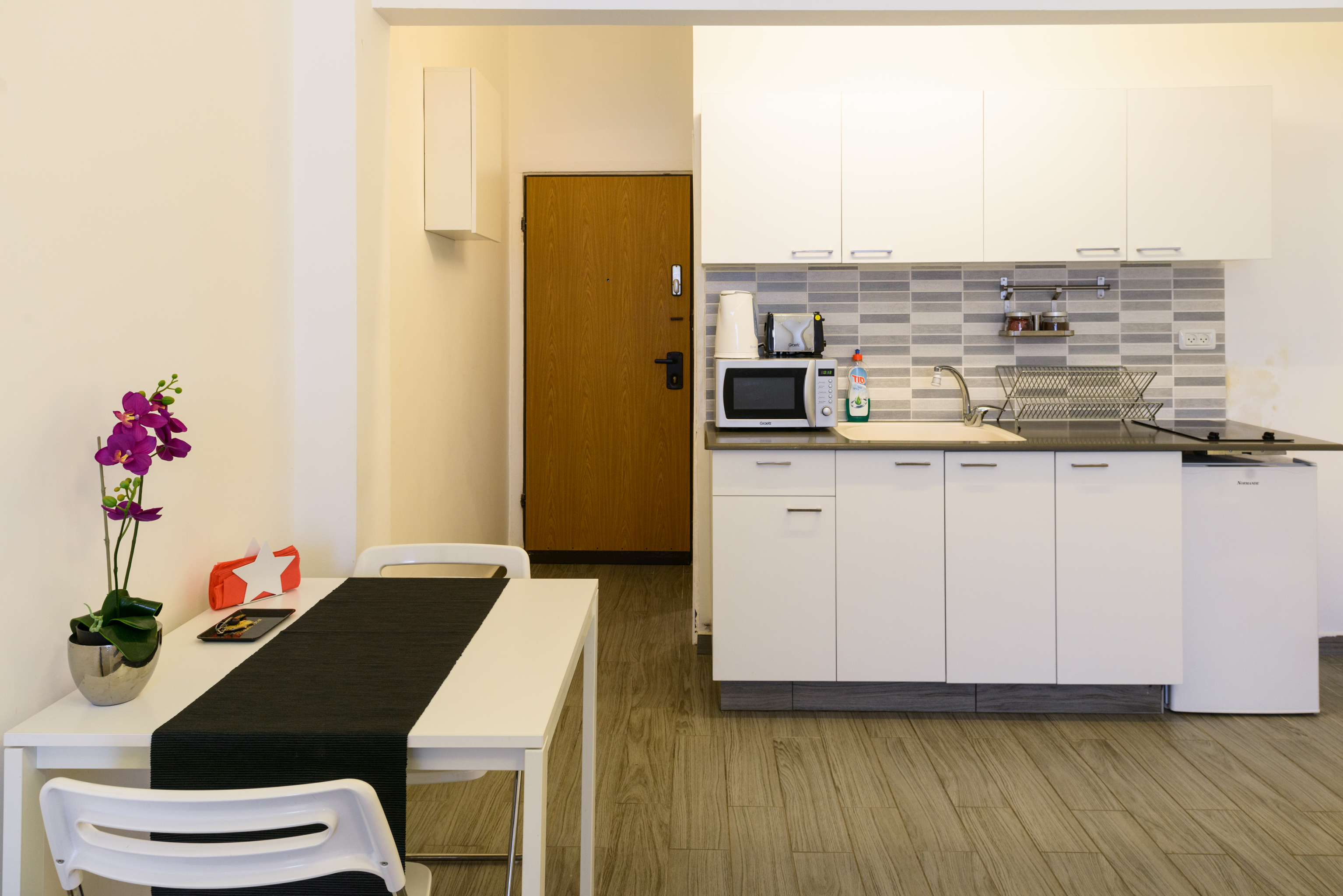 Frishman Apartments
