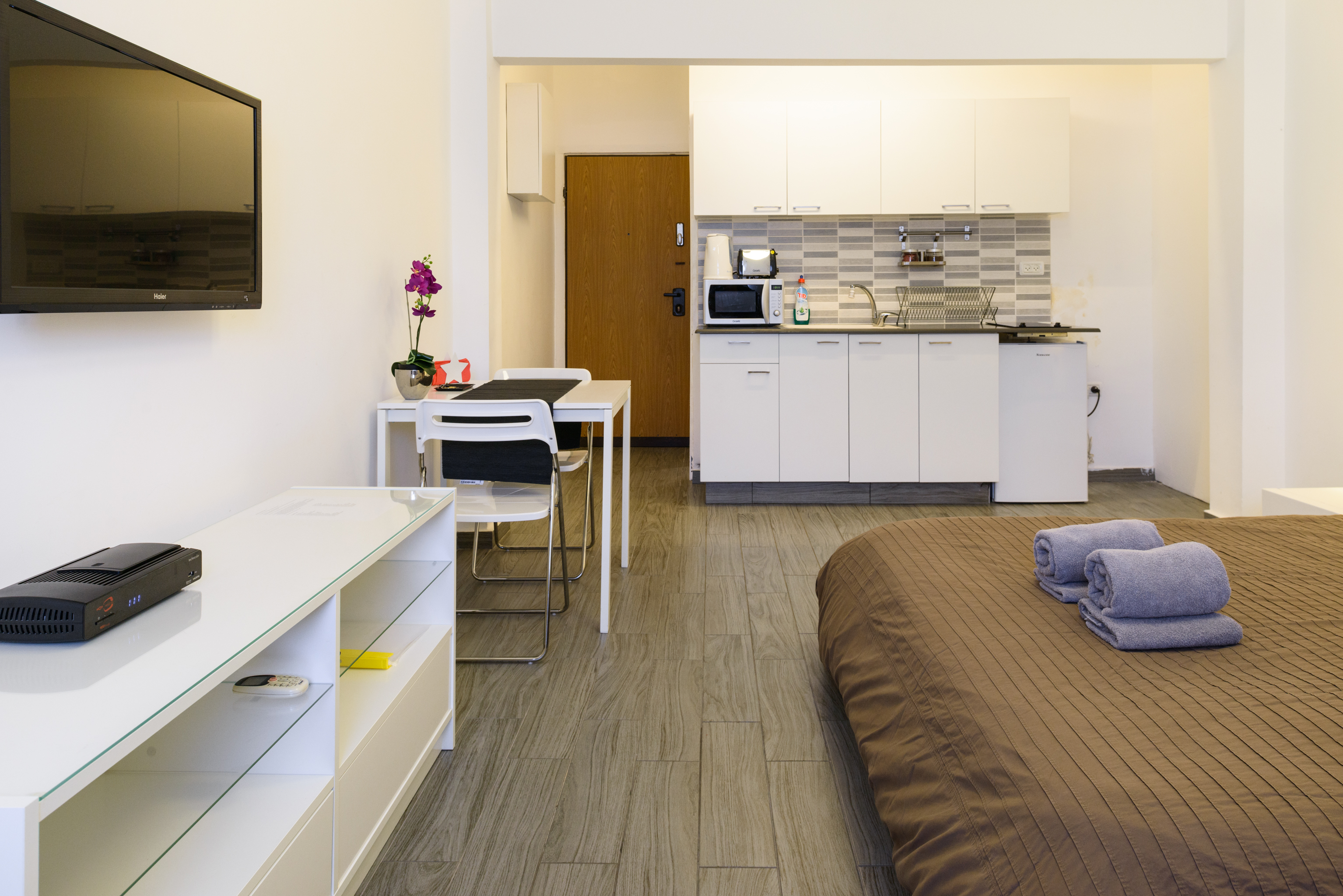 Frishman Apartments