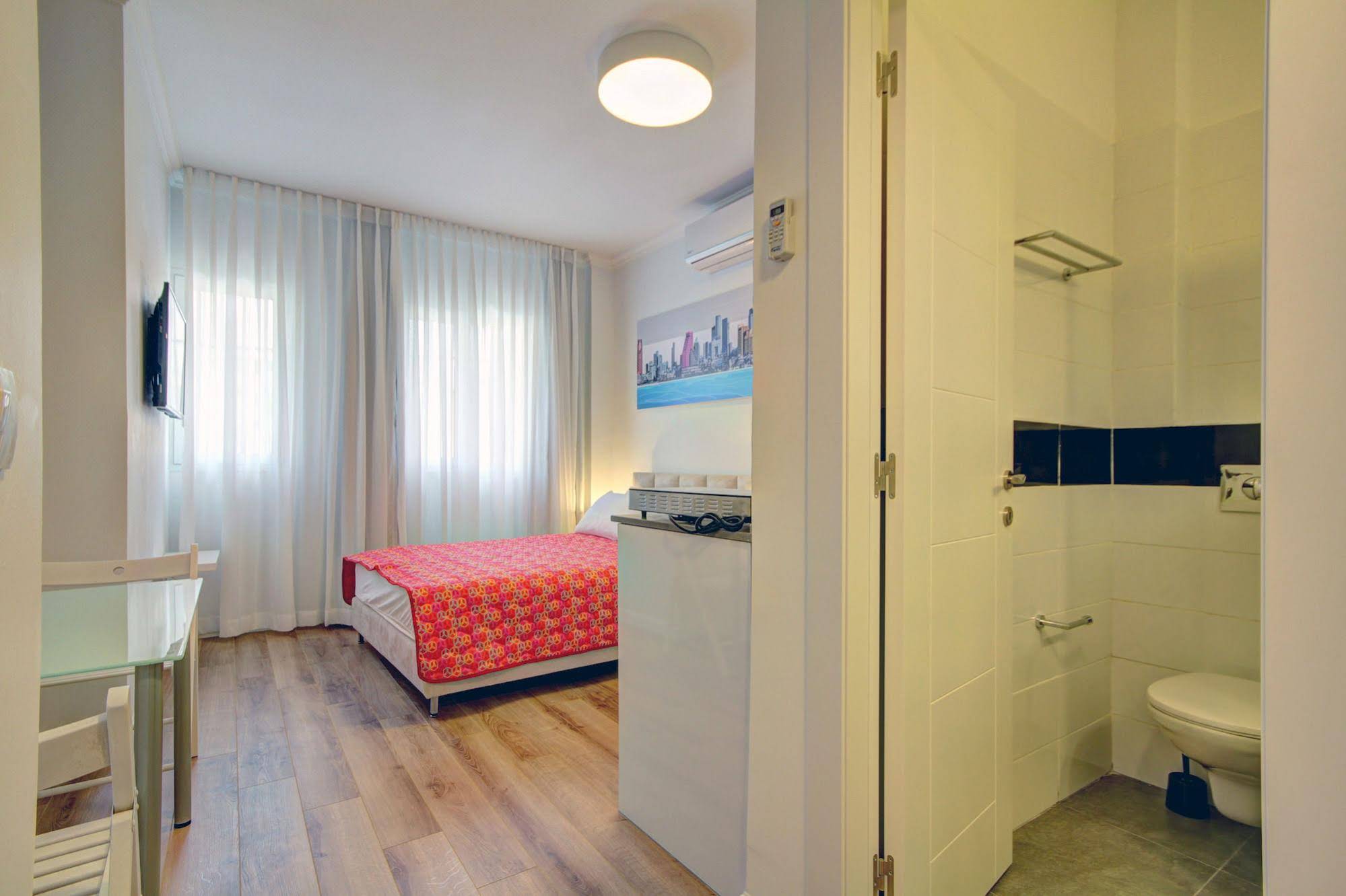 Geula Beach Boutique Apartments