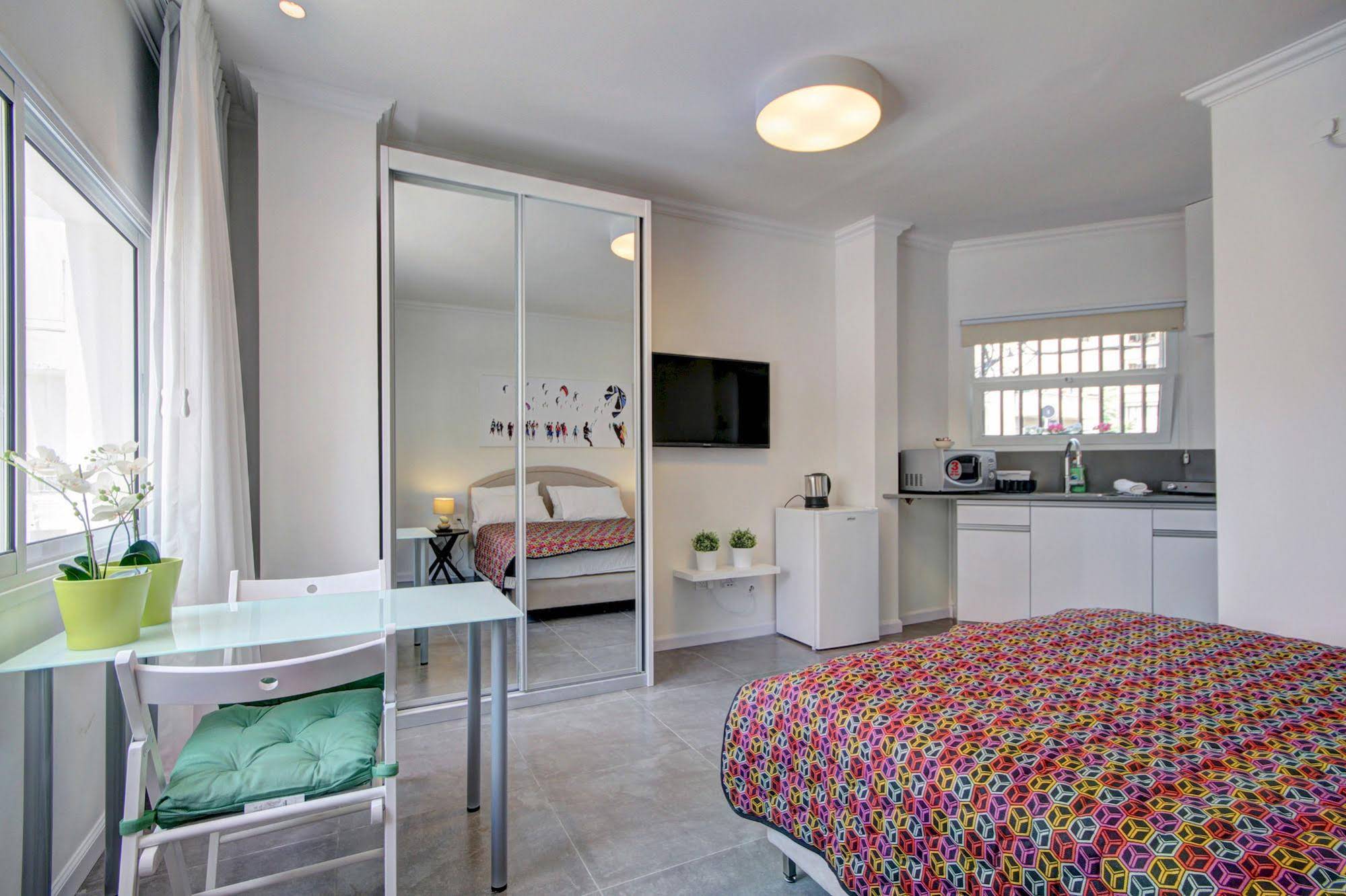 Geula Beach Boutique Apartments