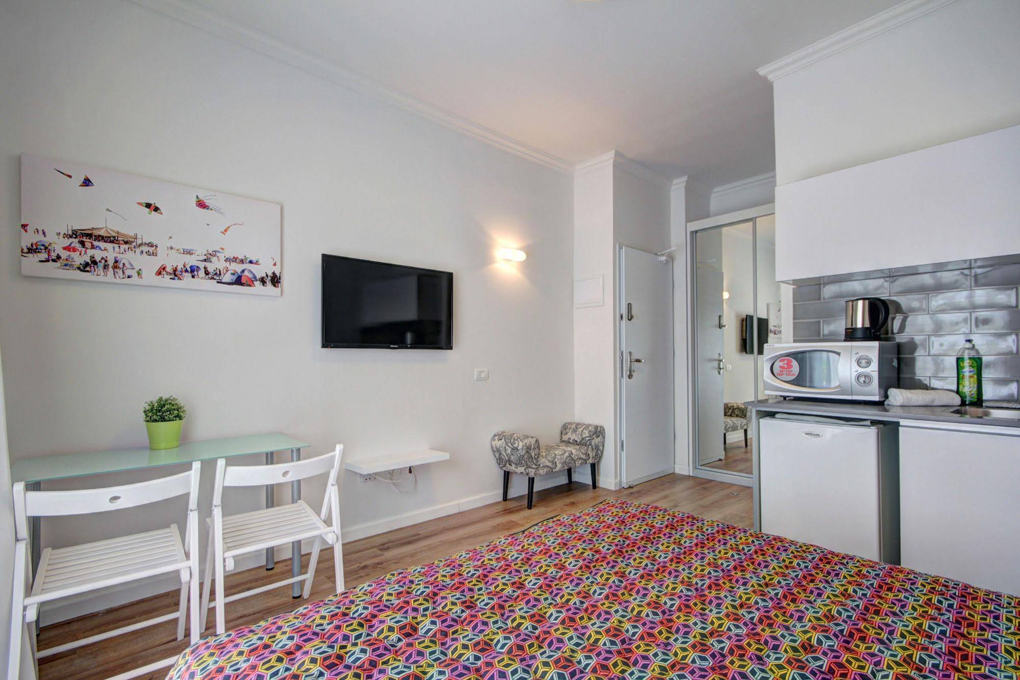 Geula Beach Boutique Apartments