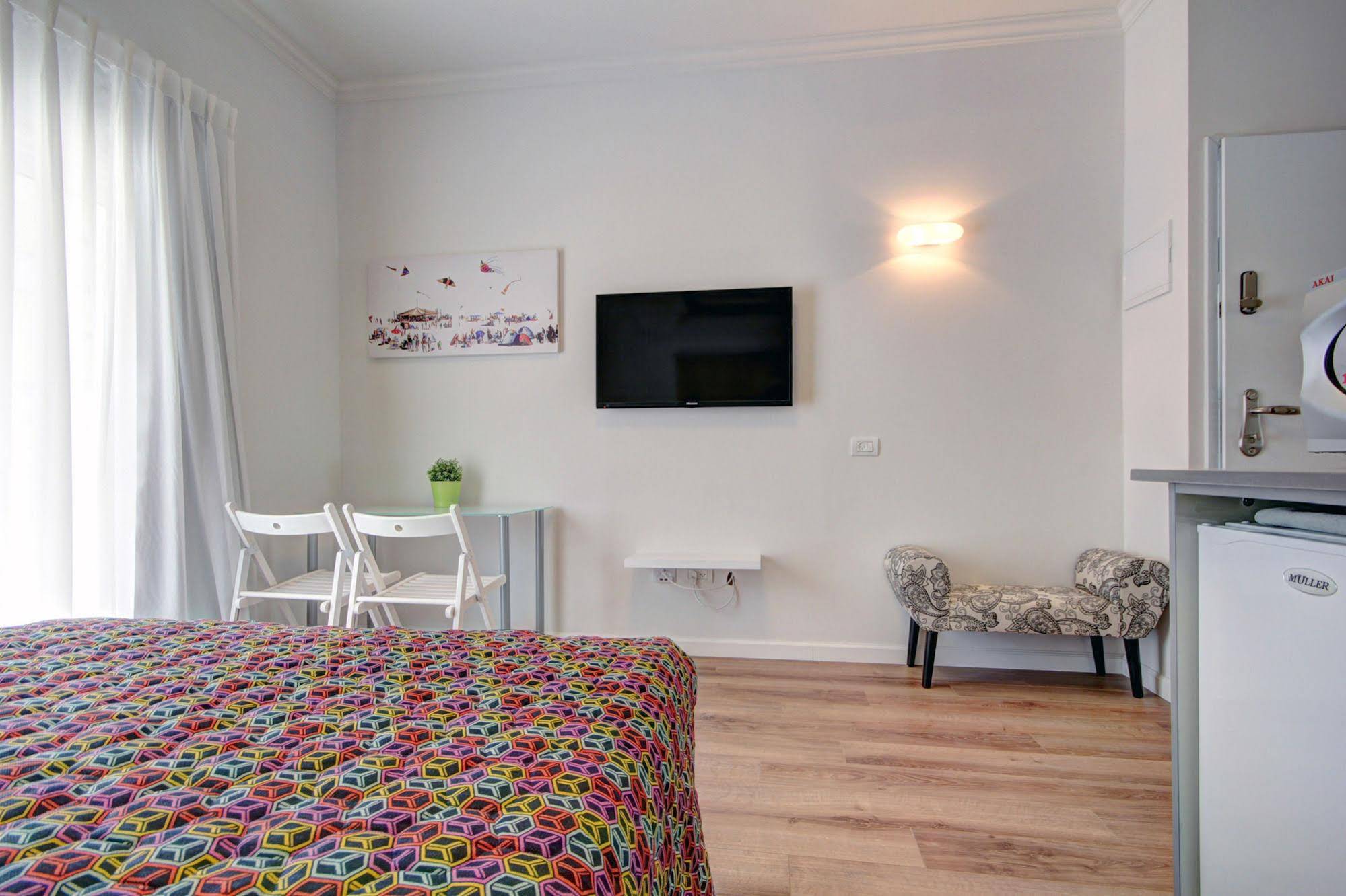 Geula Beach Boutique Apartments