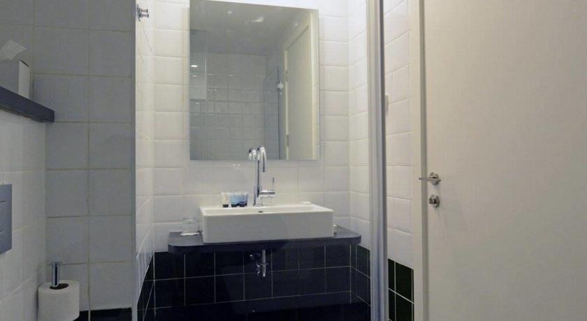 Hotel 75