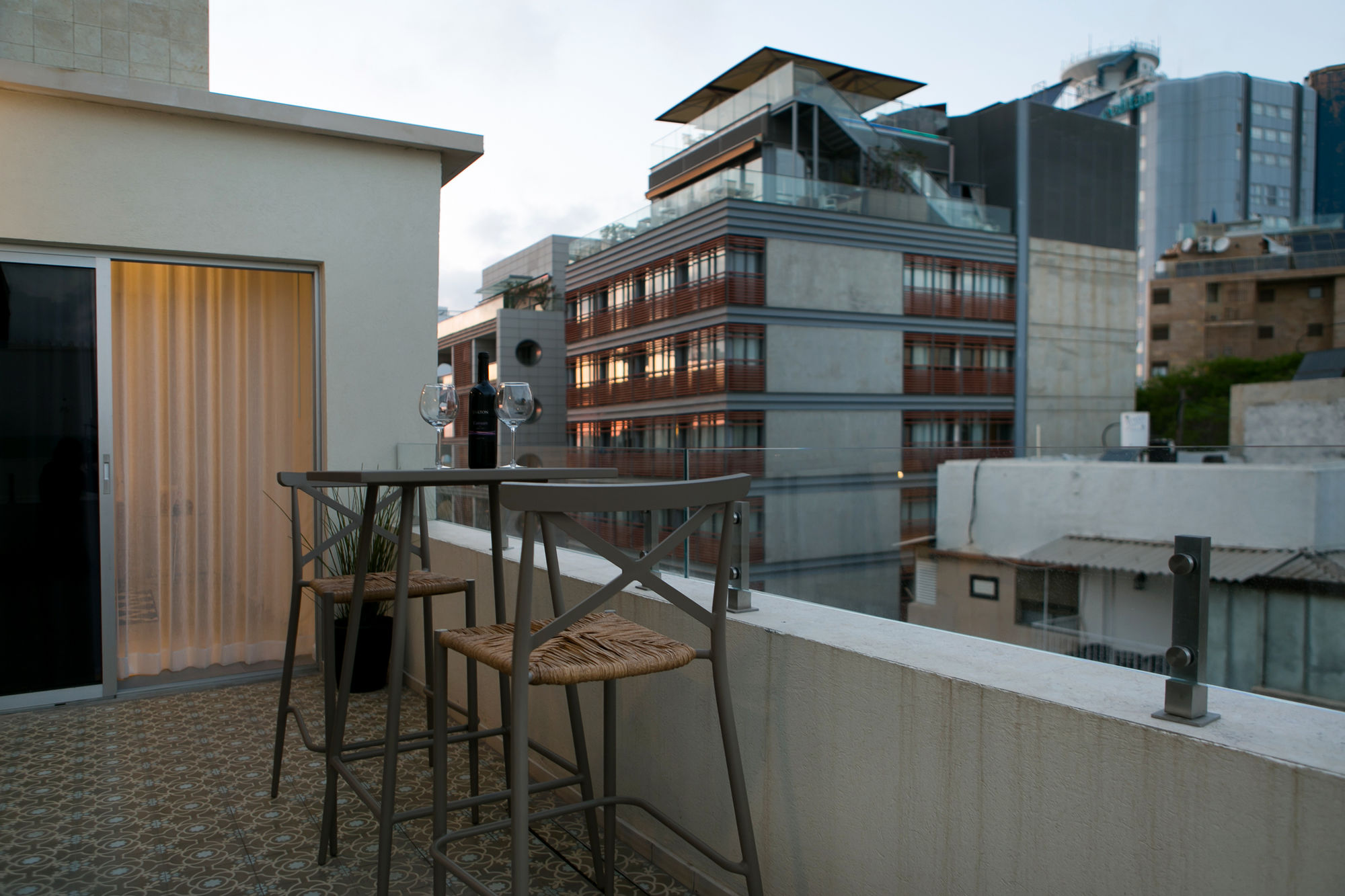 K Apartments Suites