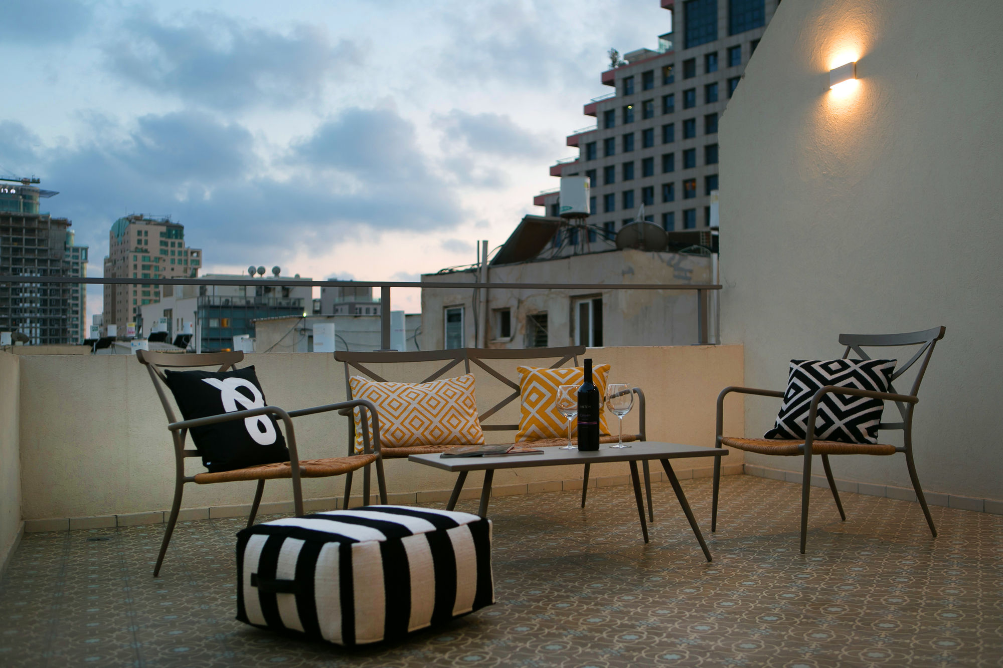 K Apartments Suites