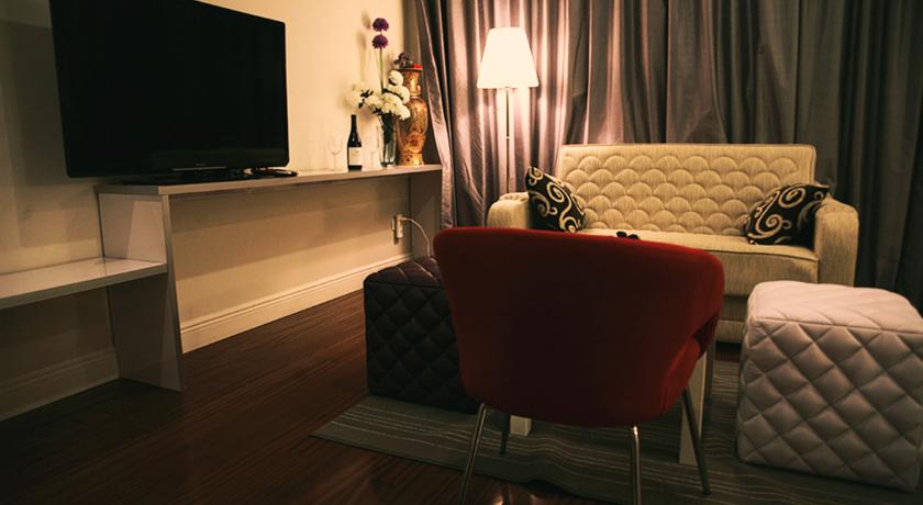 Lenis Hotel