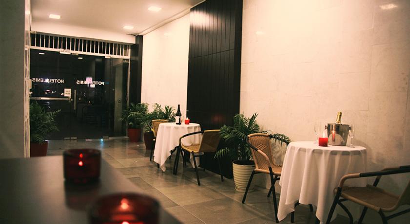 Lenis Hotel