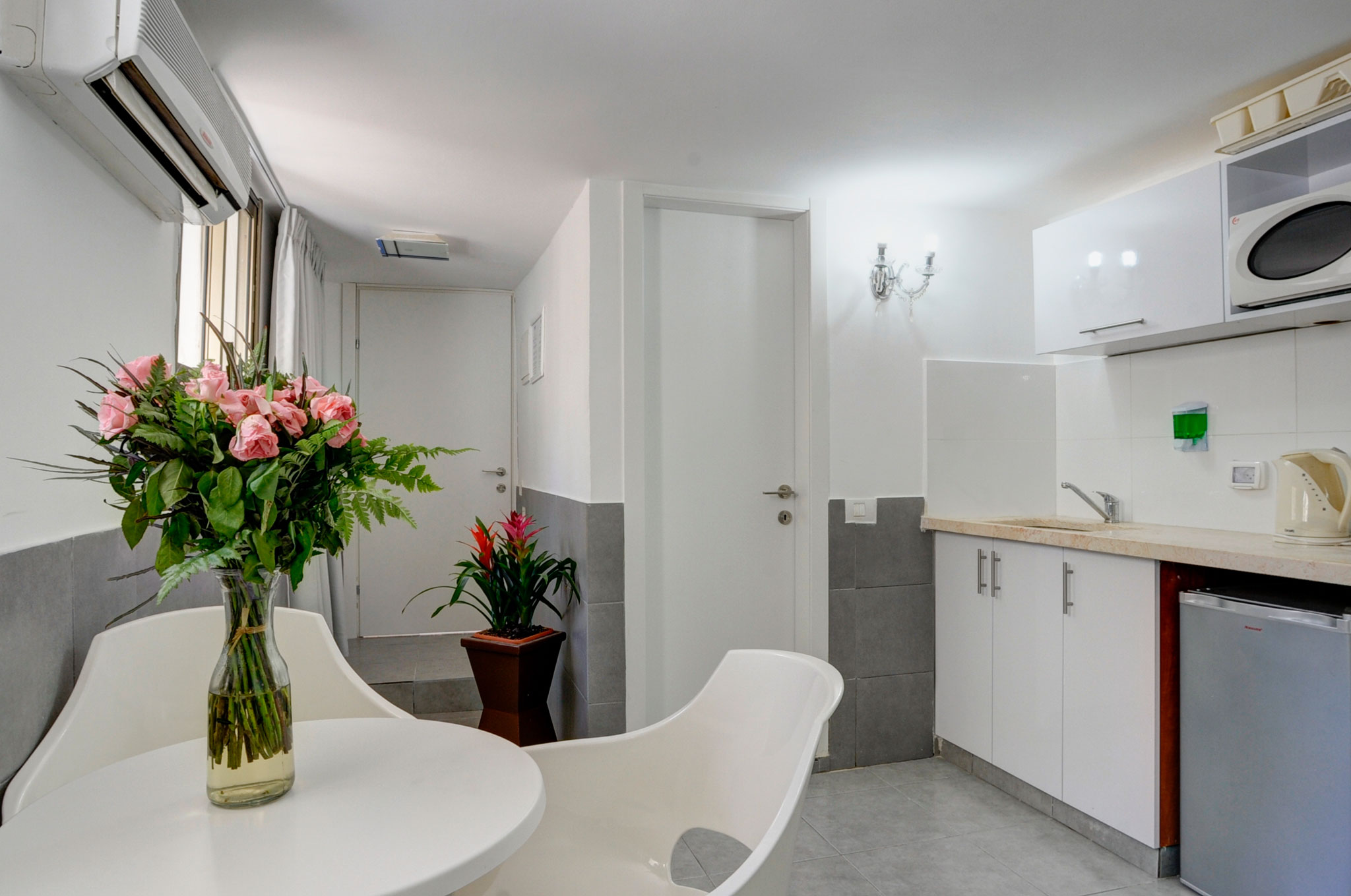 Liber Tel Aviv Sea Shore Suites