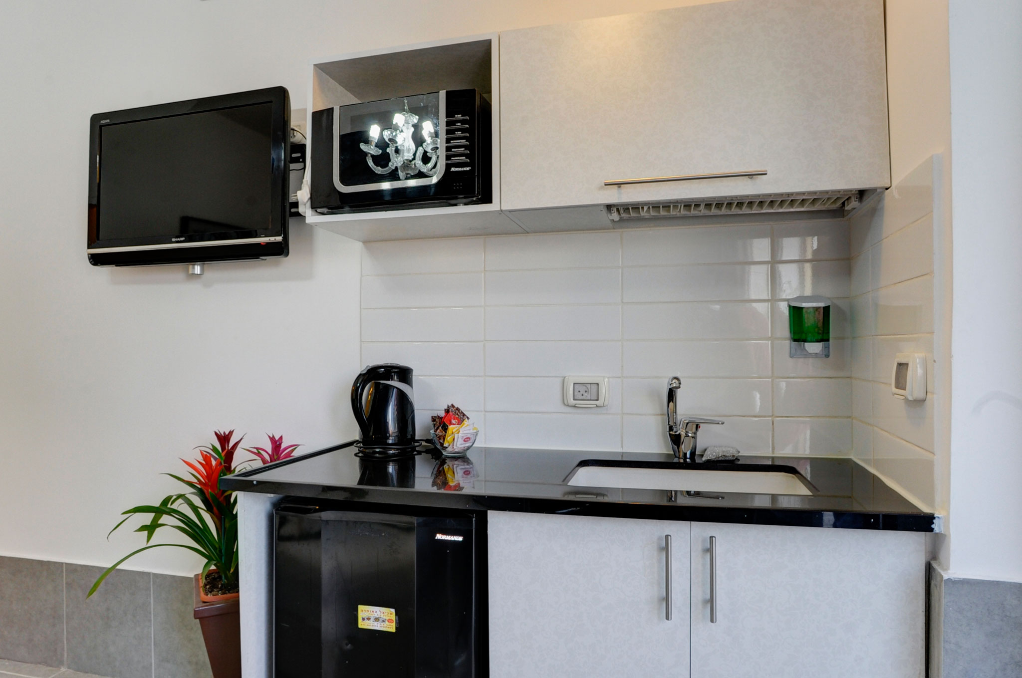 Liber Tel Aviv Sea Shore Suites