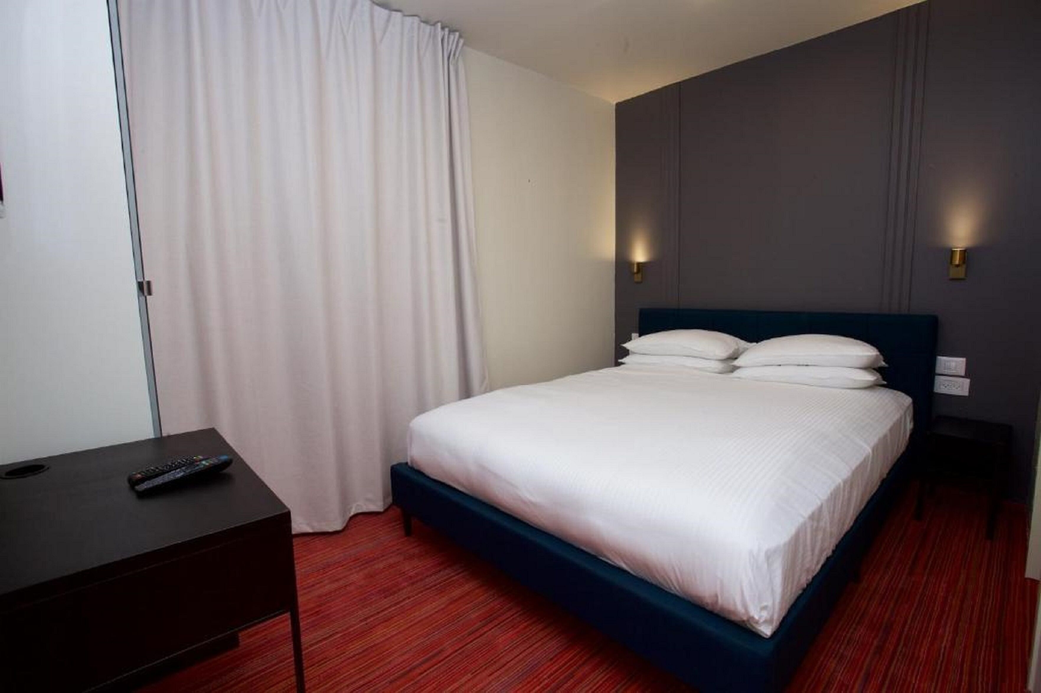 Moon TLV Hotel
