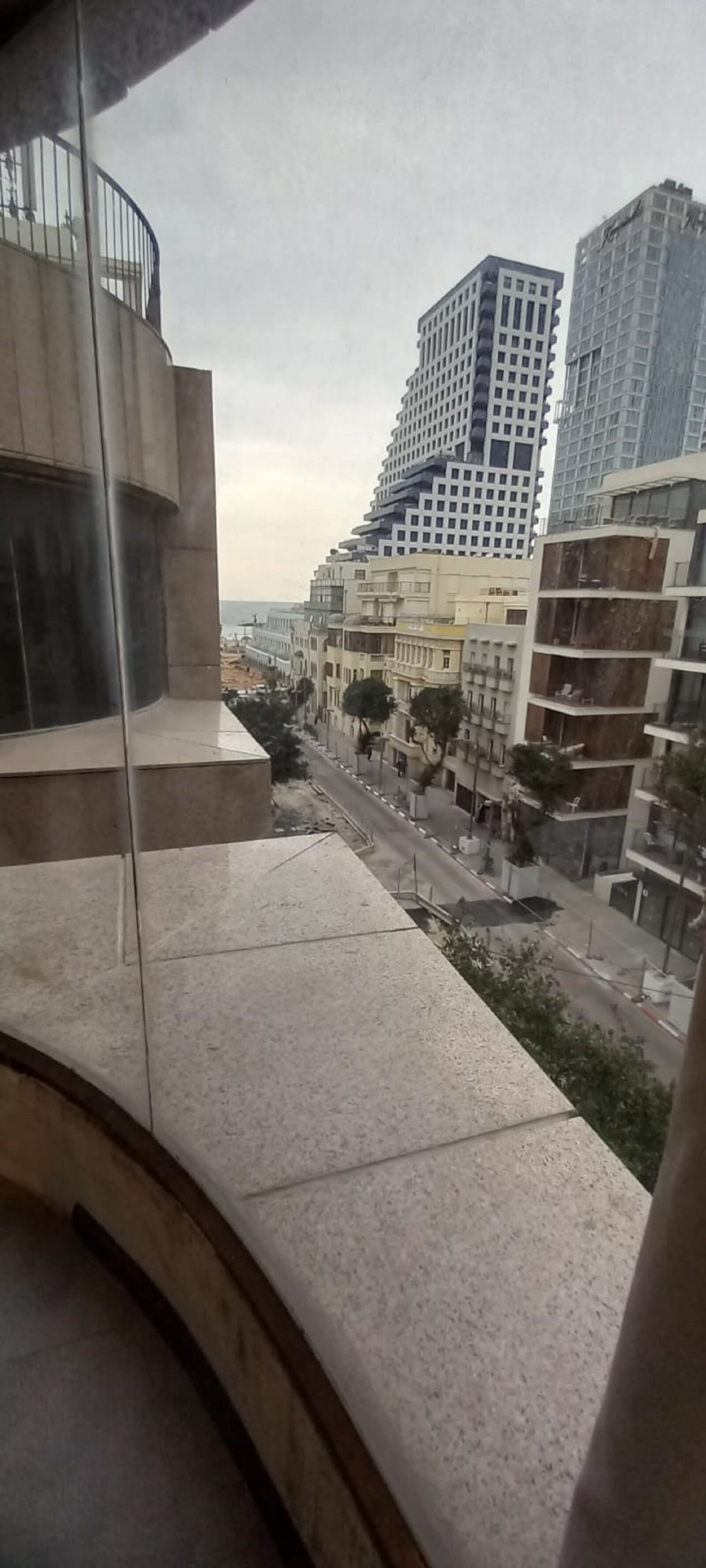 Moon TLV Hotel