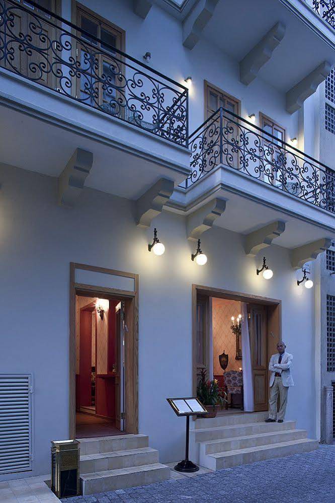 The Elliot Boutique Hotel