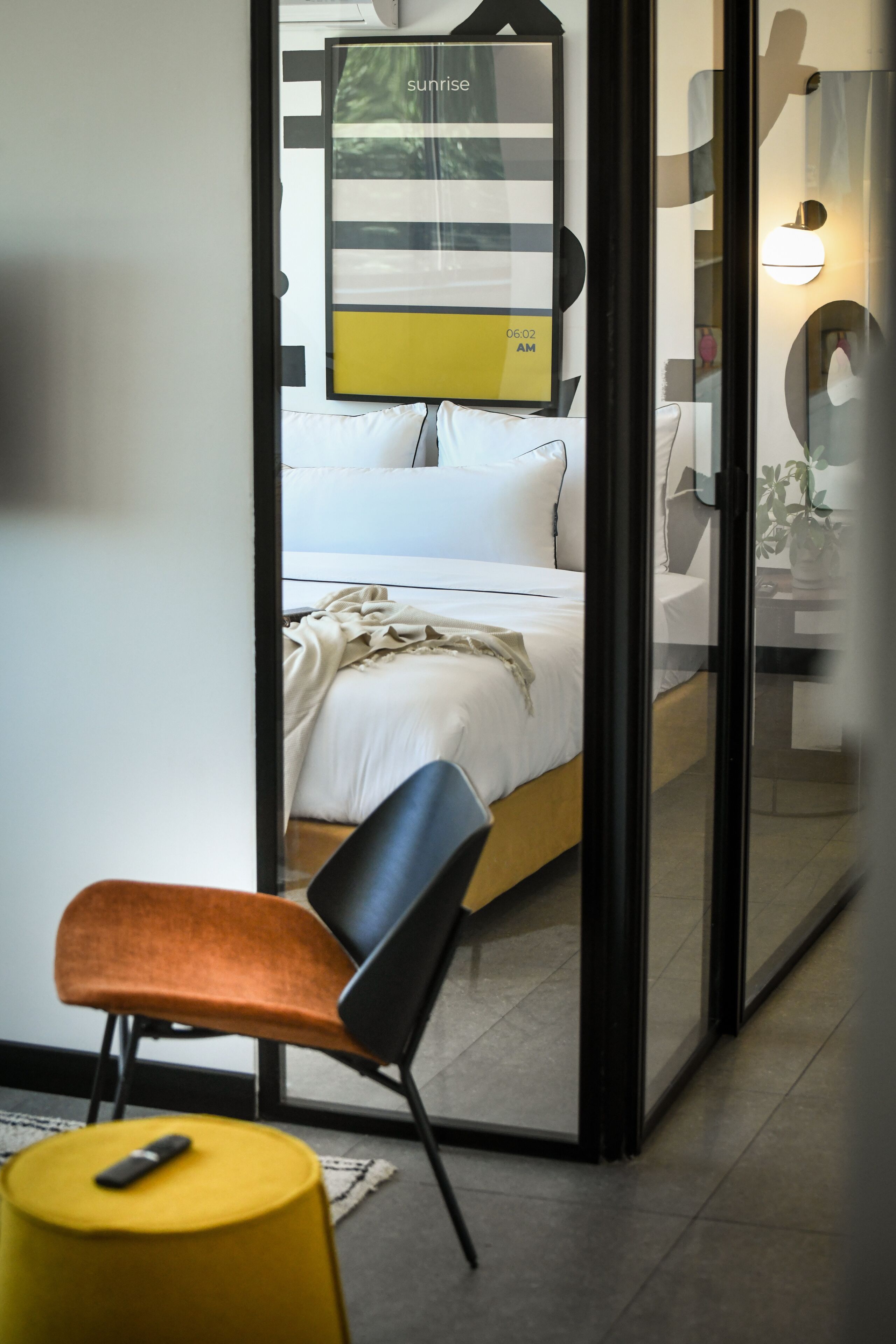 Pixel – An Autonomous Hotel by Loginn