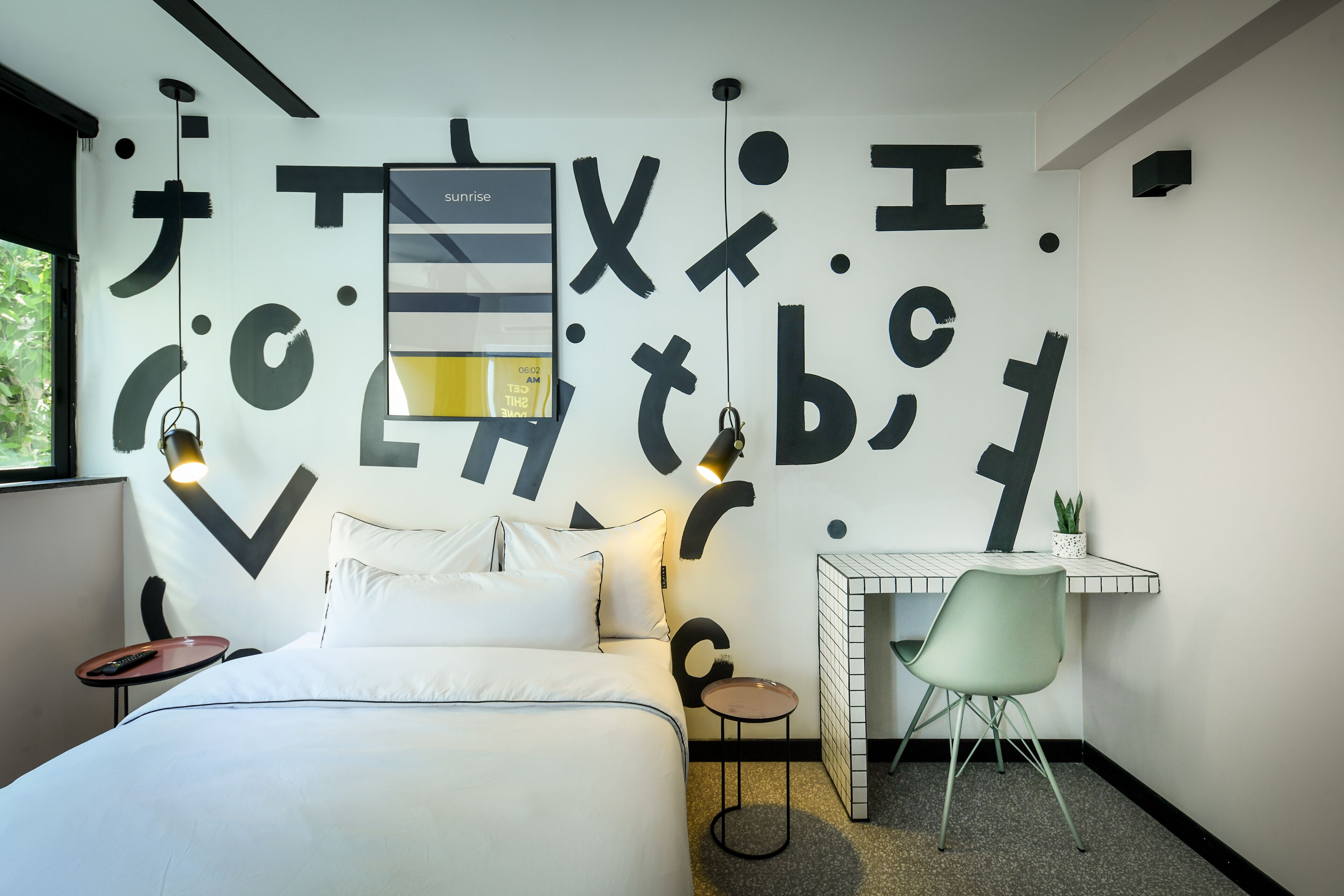Pixel – An Autonomous Hotel by Loginn