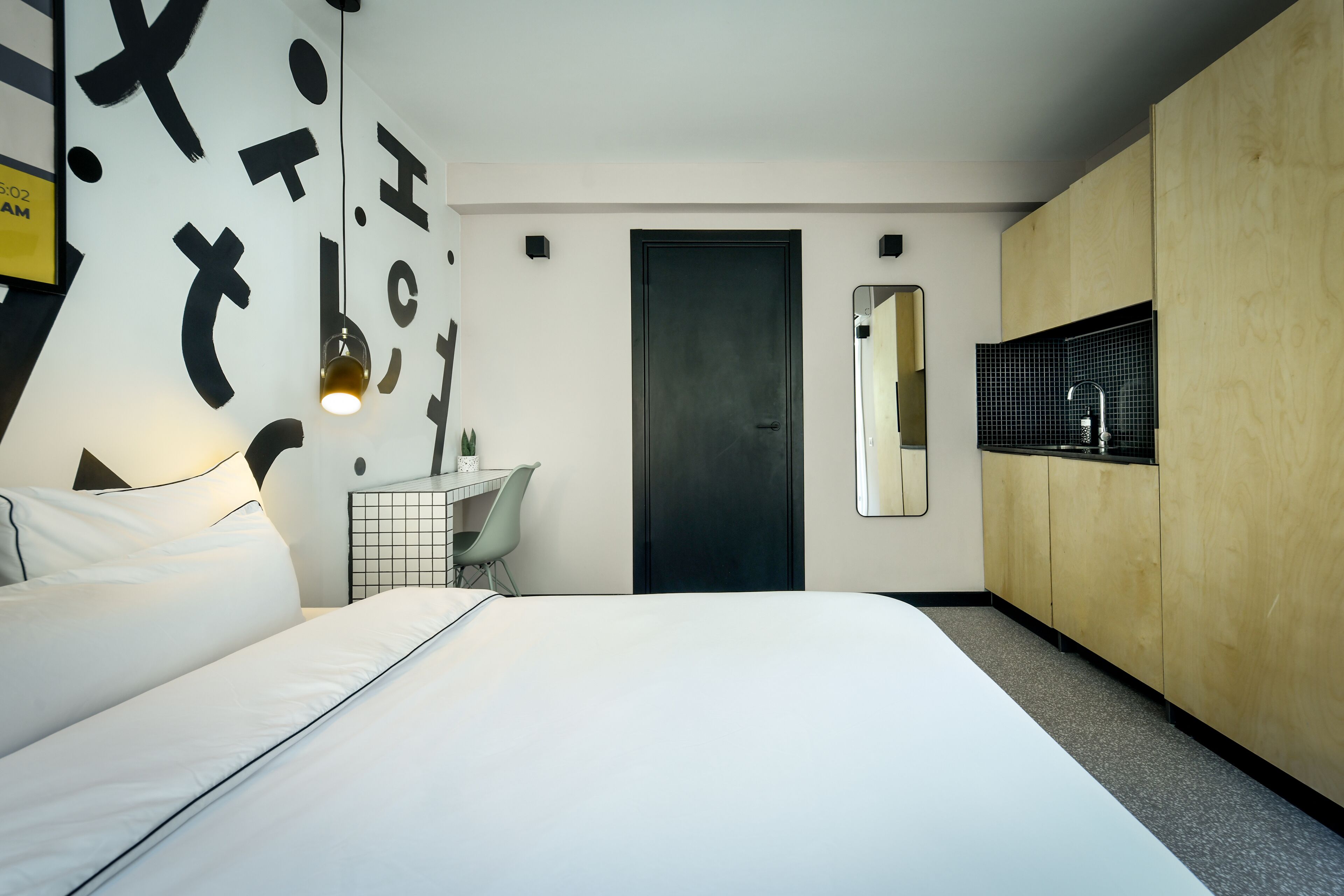 Pixel – An Autonomous Hotel by Loginn