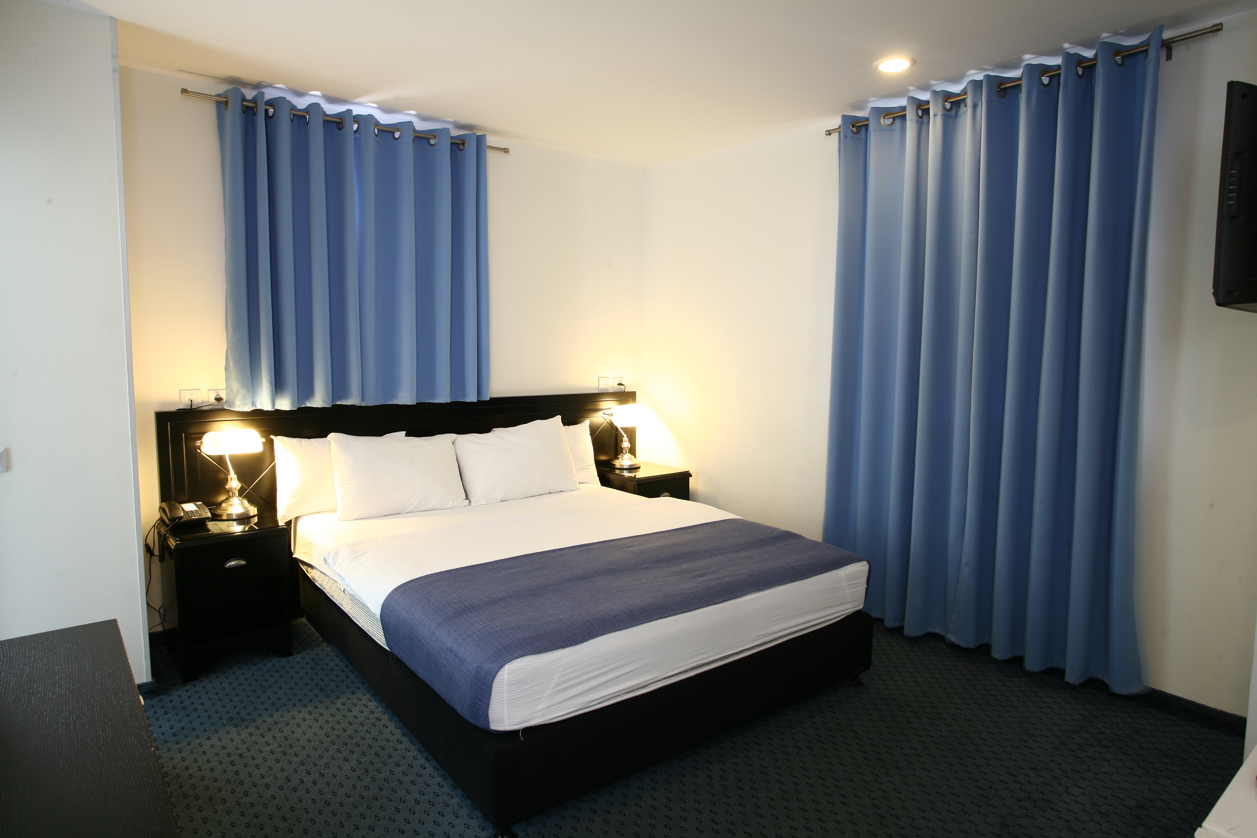 Port Hotel