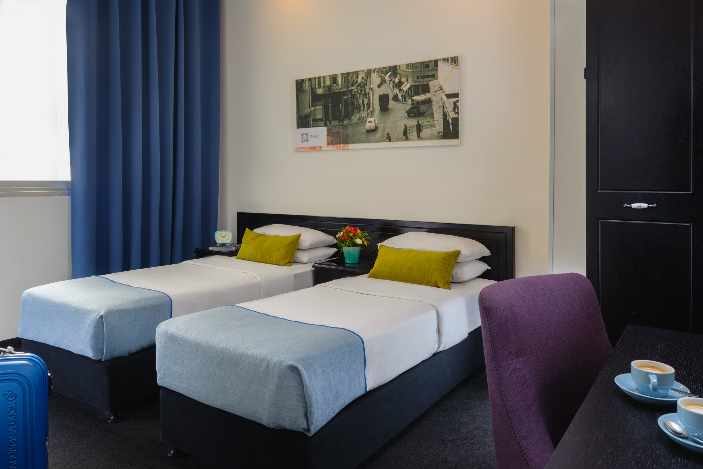 Port Hotel