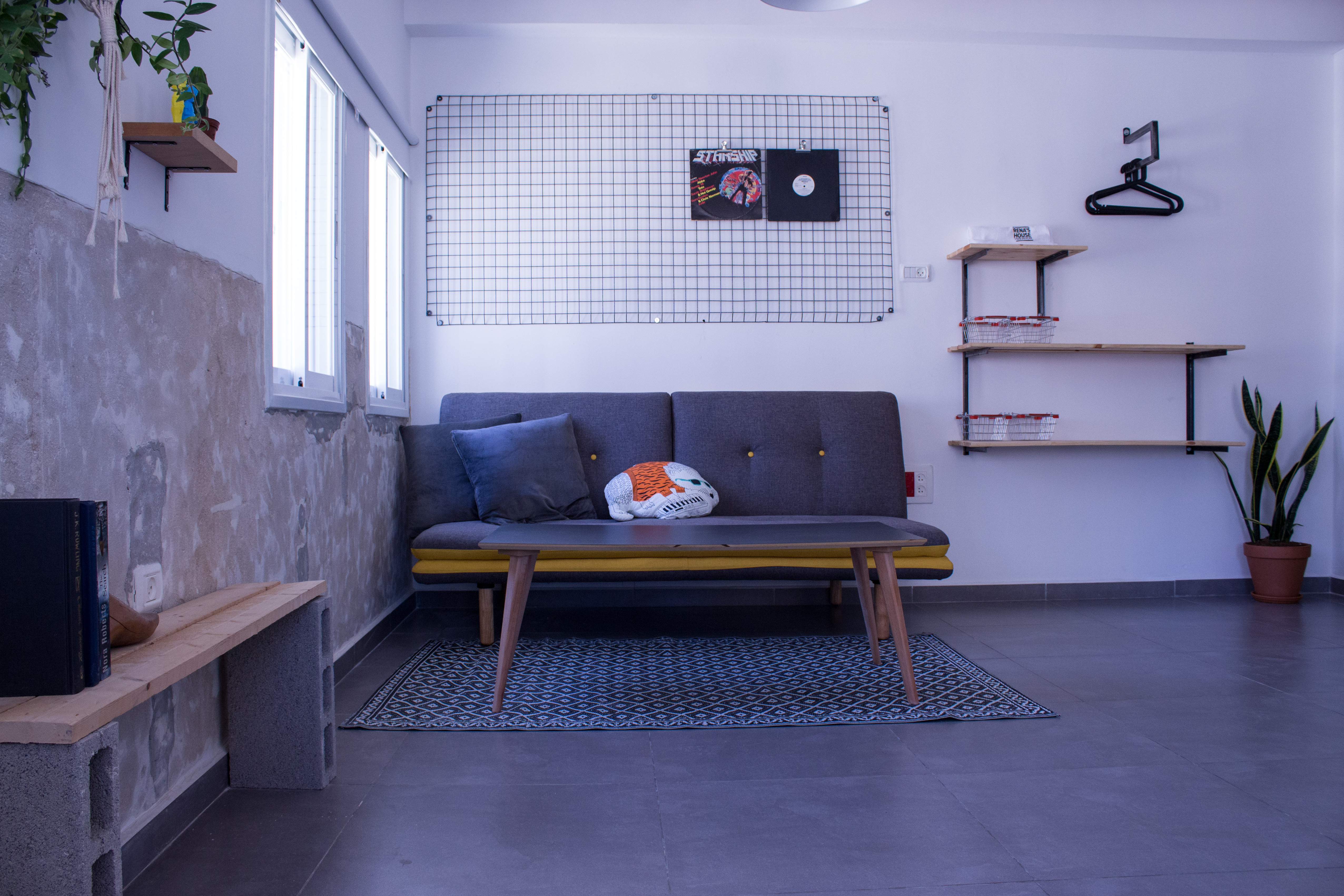 Rena's House