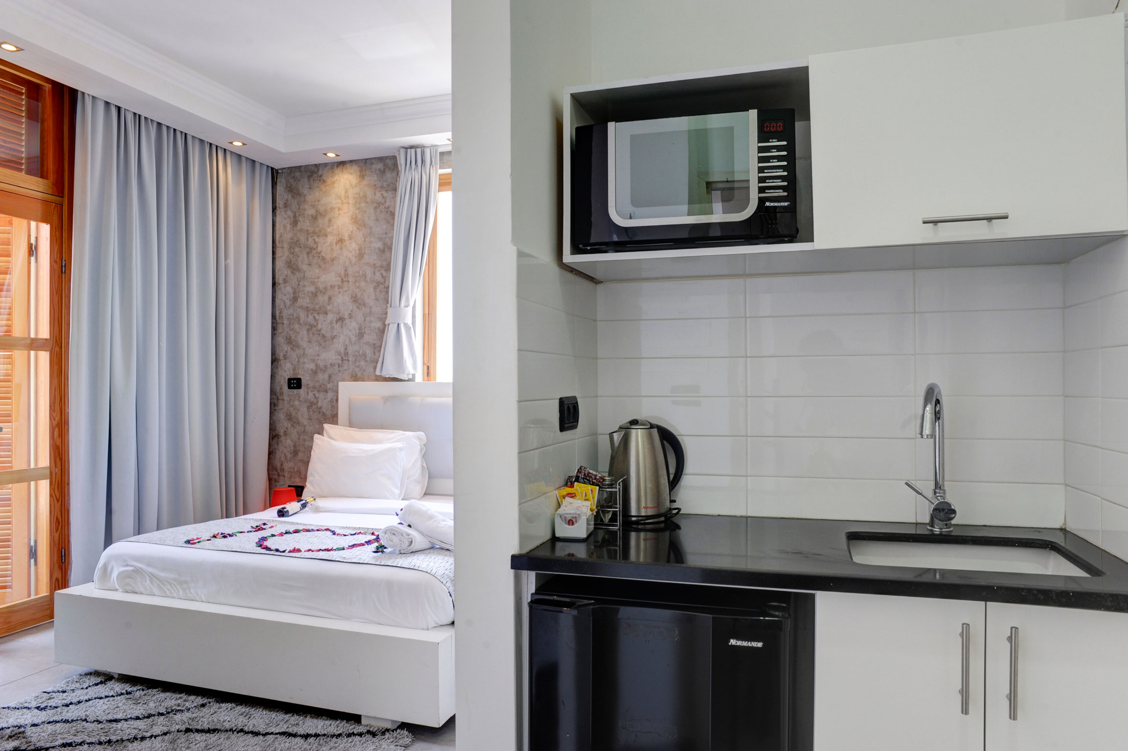 Residence Suites