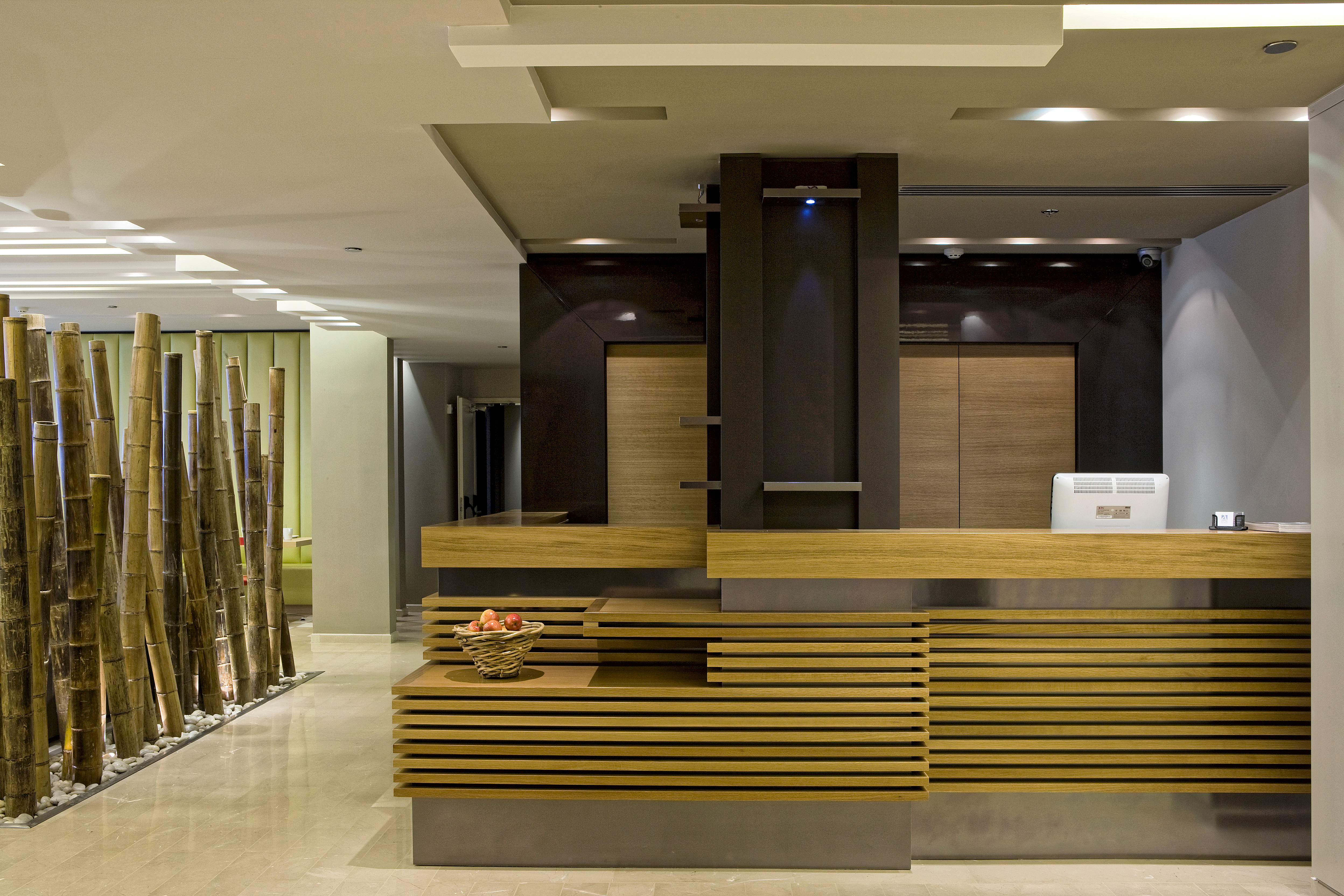 Sadot Hotel