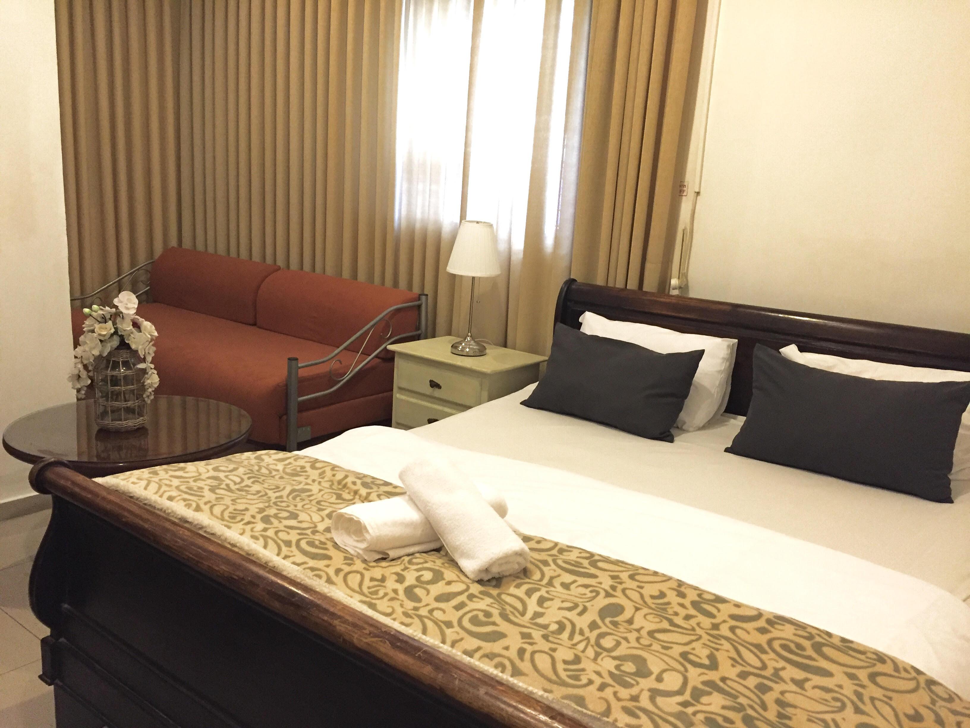 Sea Side Hotel